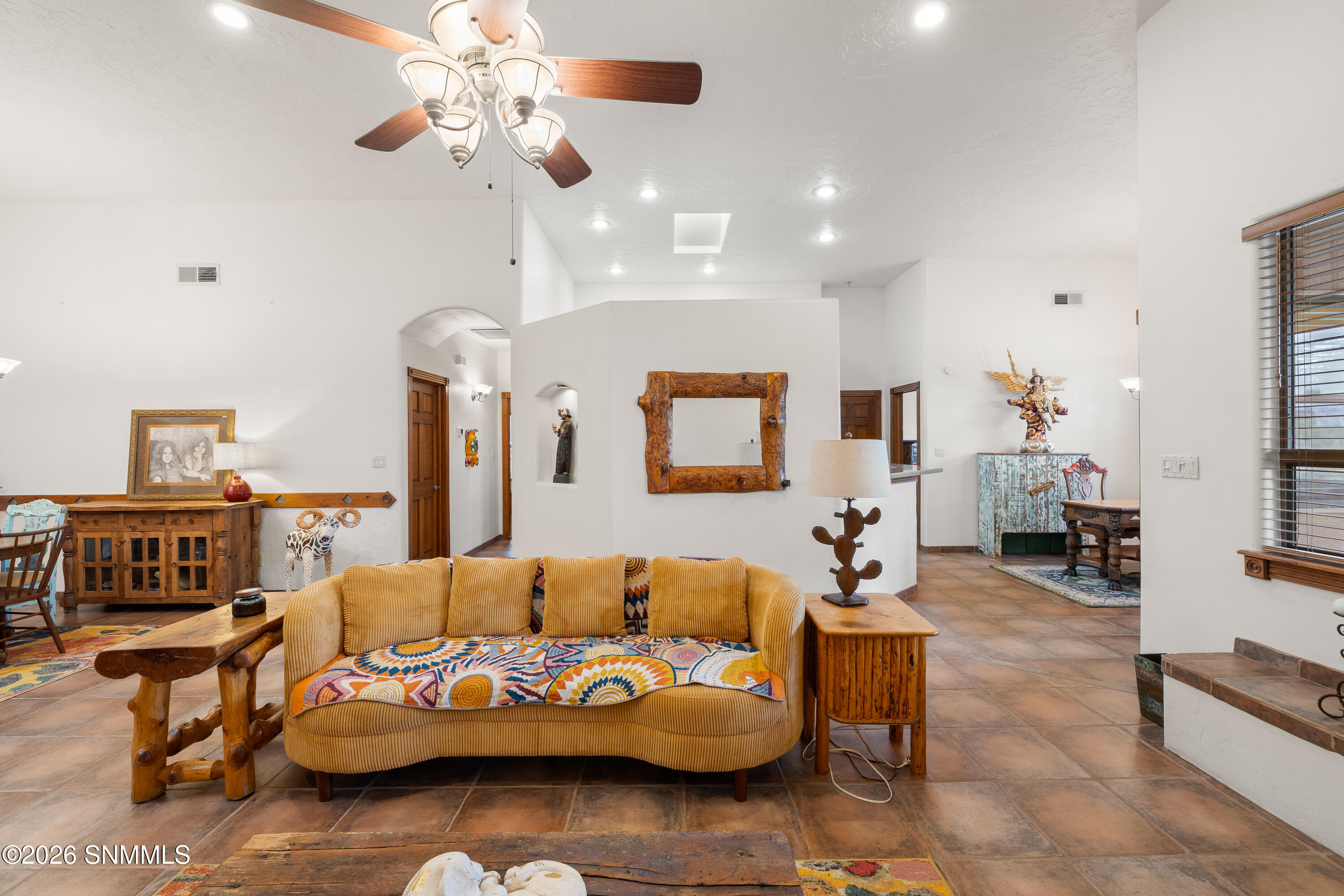 1898-El-Segundo-Trail-MLS-Camera-Guy-14