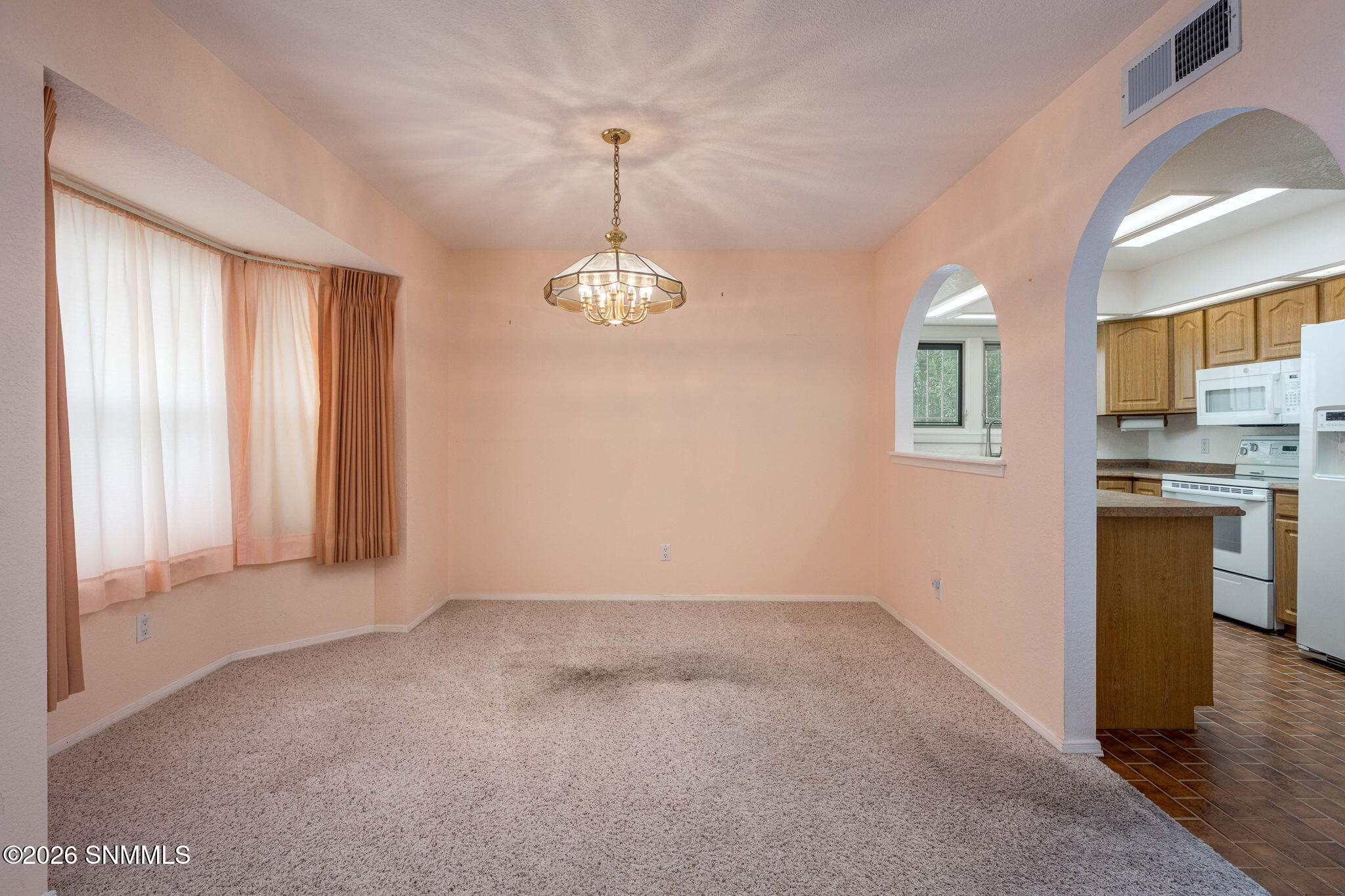 11-web-or-mls-Snappin Homes (Frontier219