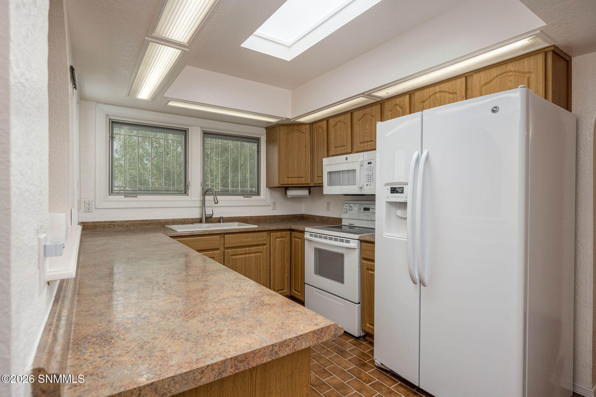 13-web-or-mls-Snappin Homes (Frontier219