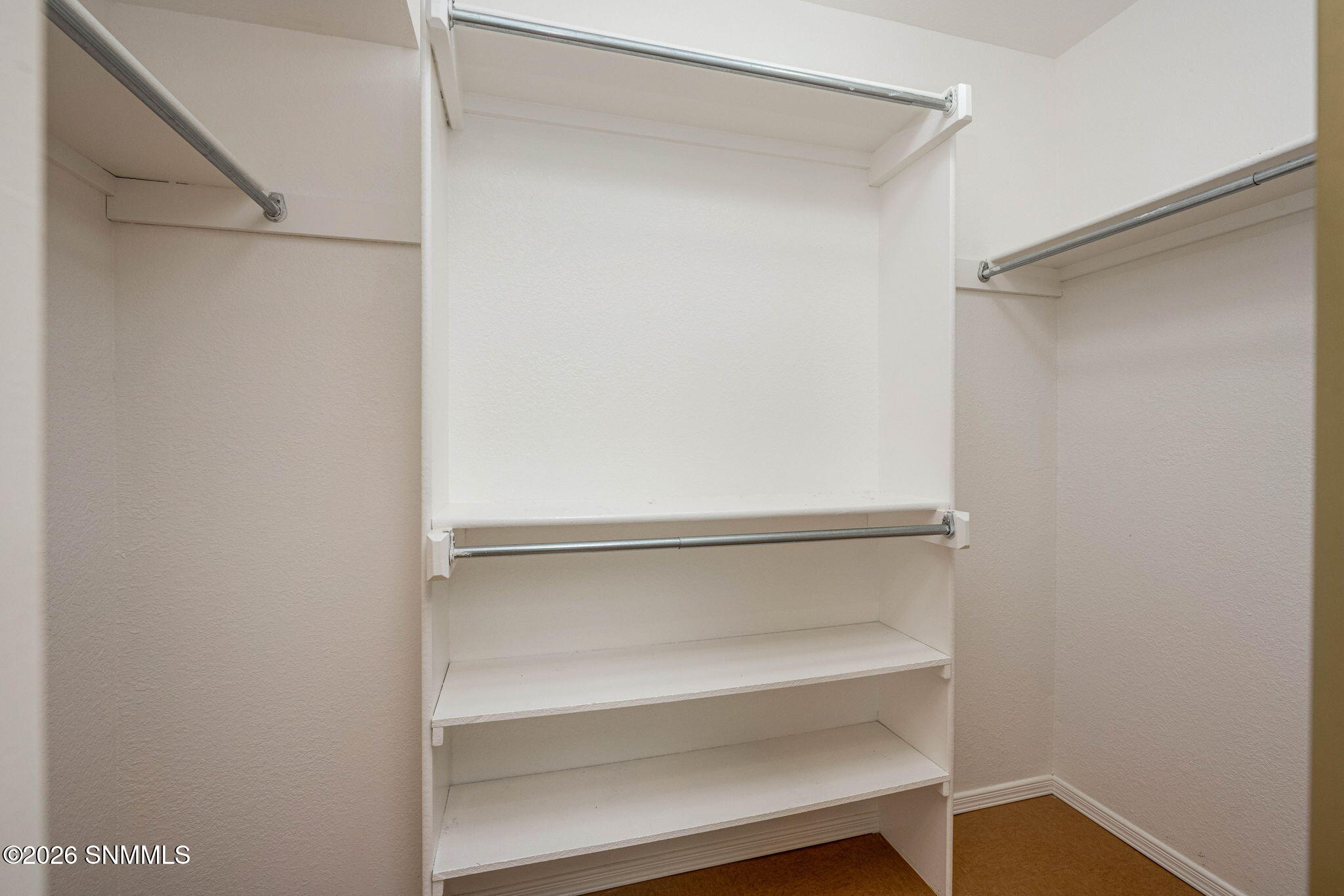 27-web-or-mls-Snappin Homes (Frontier219