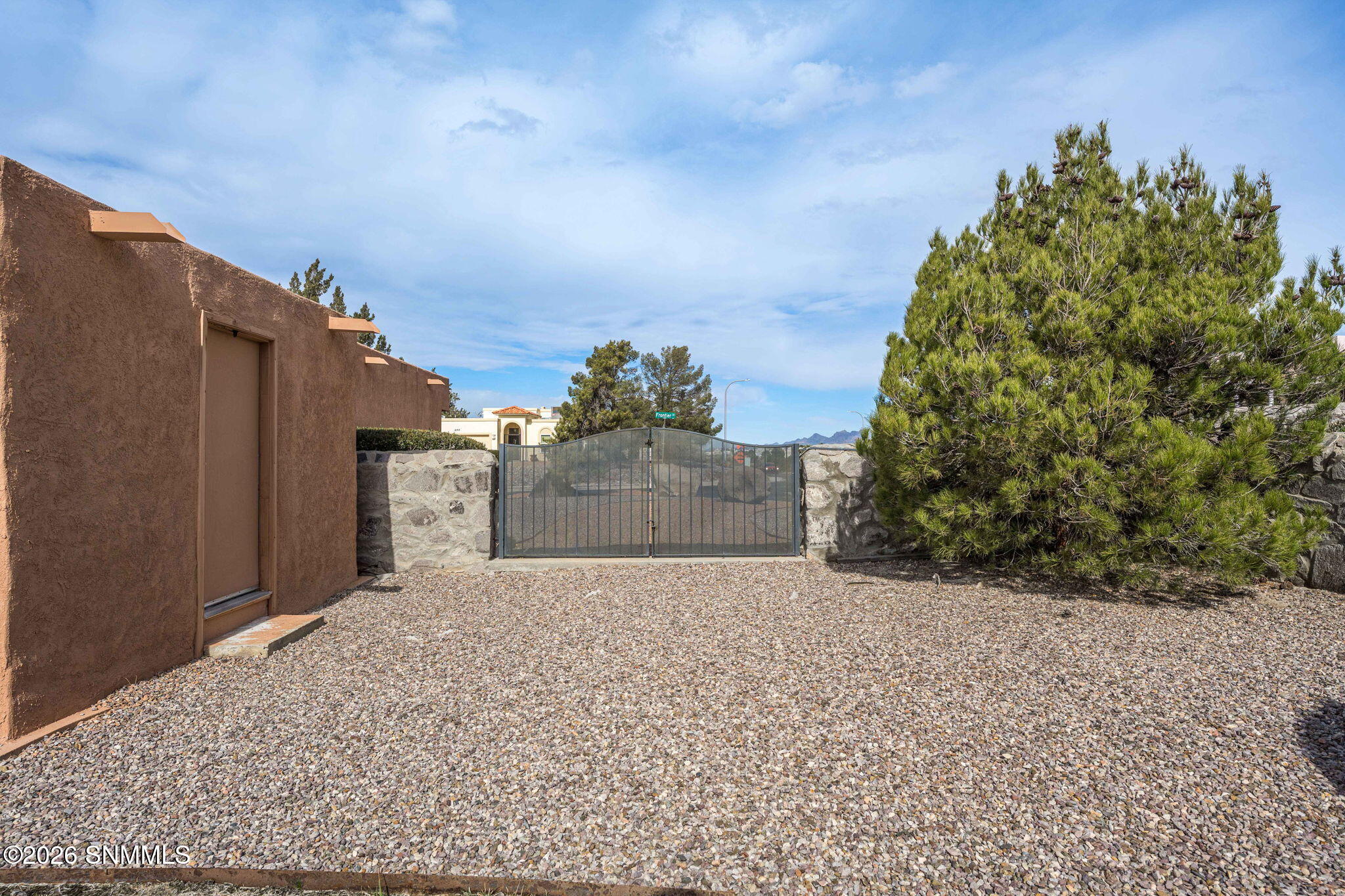 40-web-or-mls-Snappin Homes (Frontier219