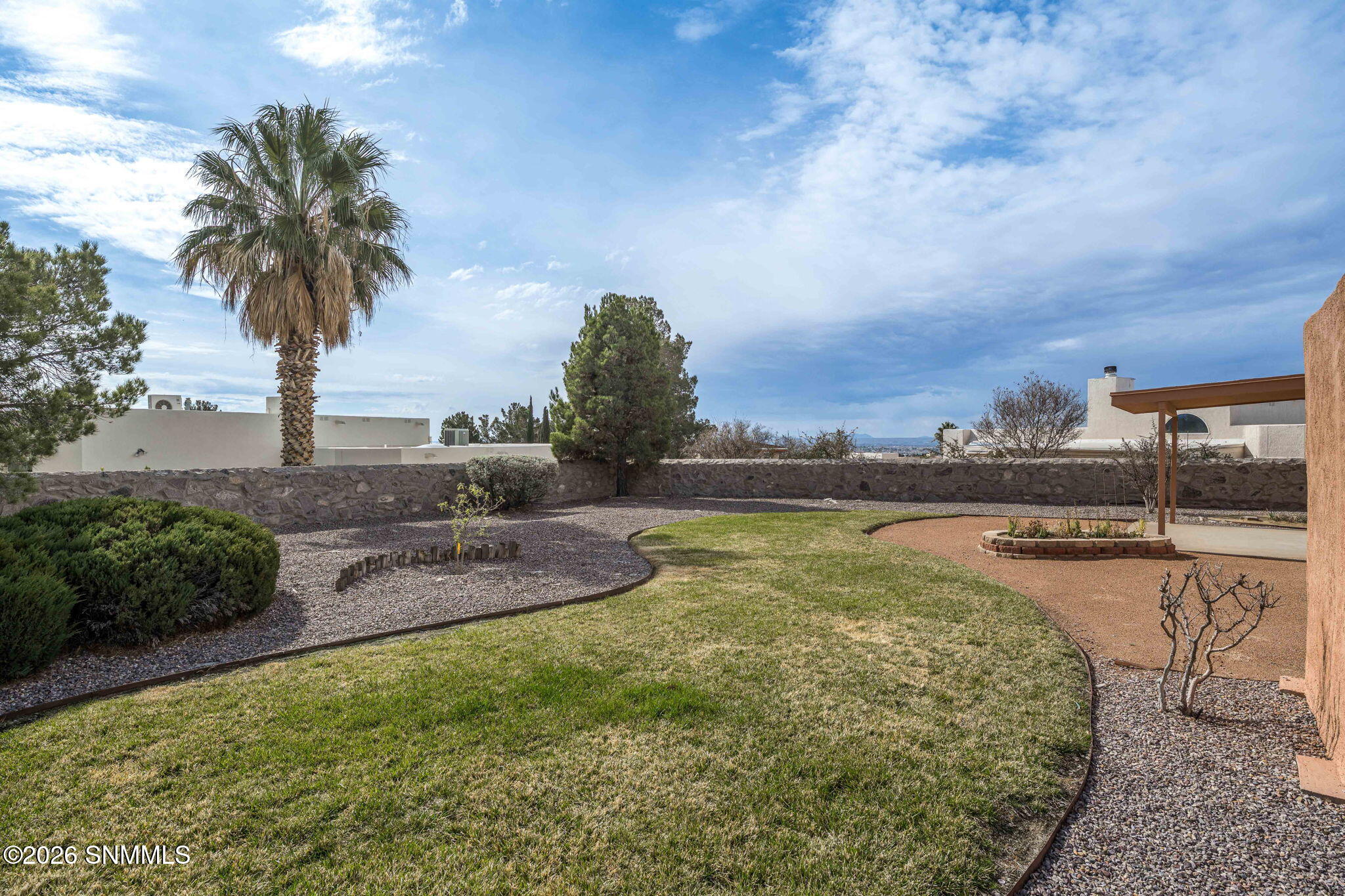 42-web-or-mls-Snappin Homes (Frontier219