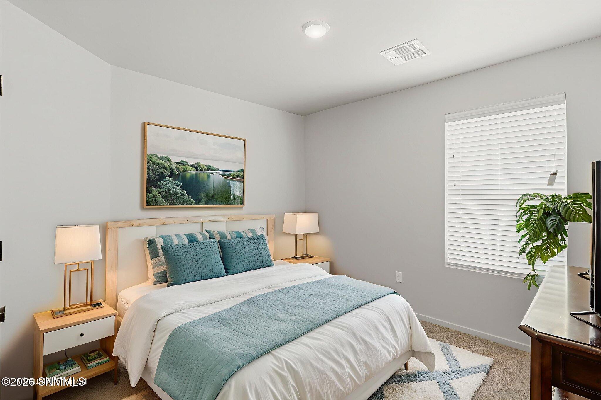 40-web-or-mls-IMG_3977 virtually staged