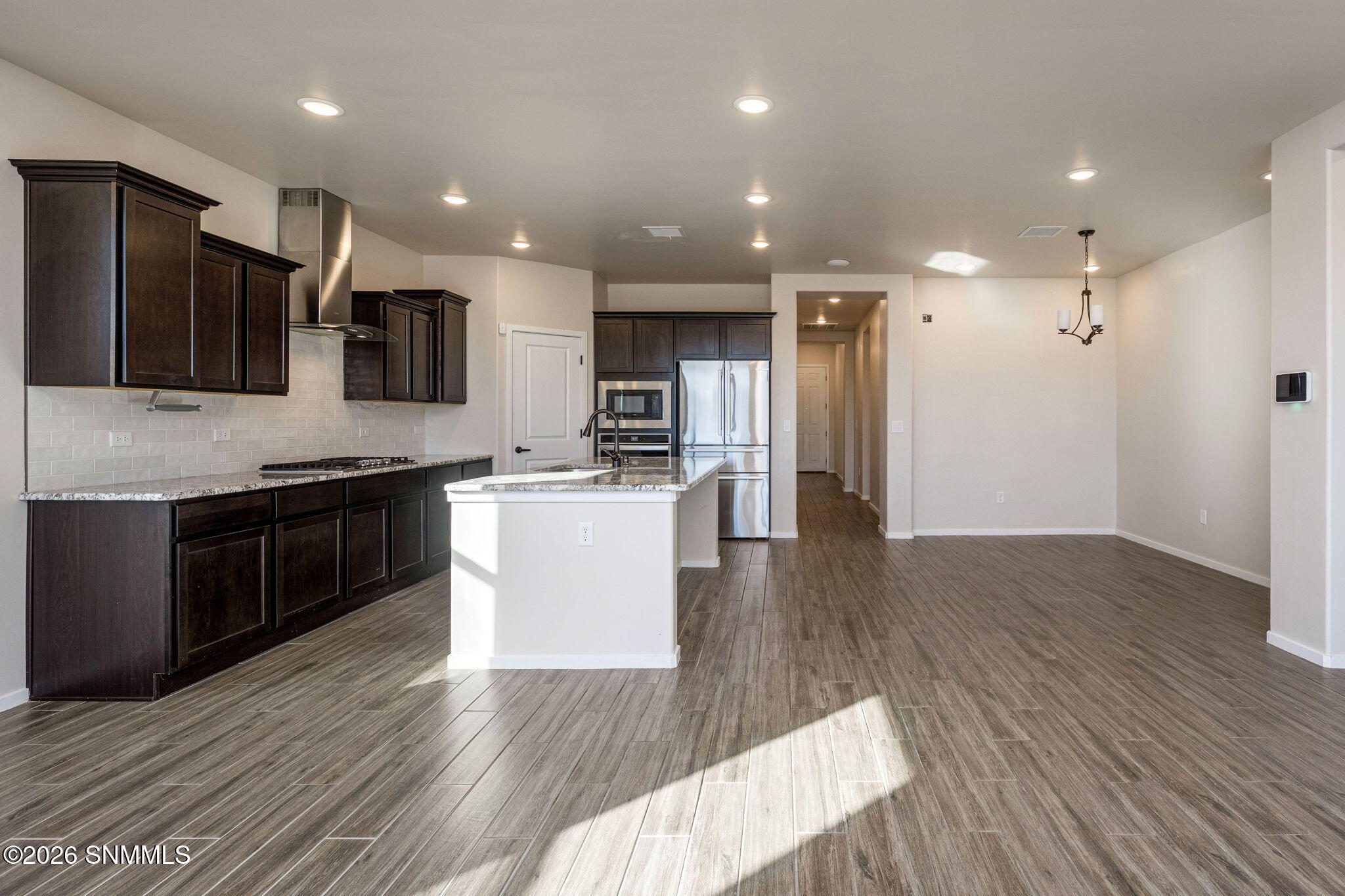 13_Patty Olson_SantaAlexandra_Northeast_