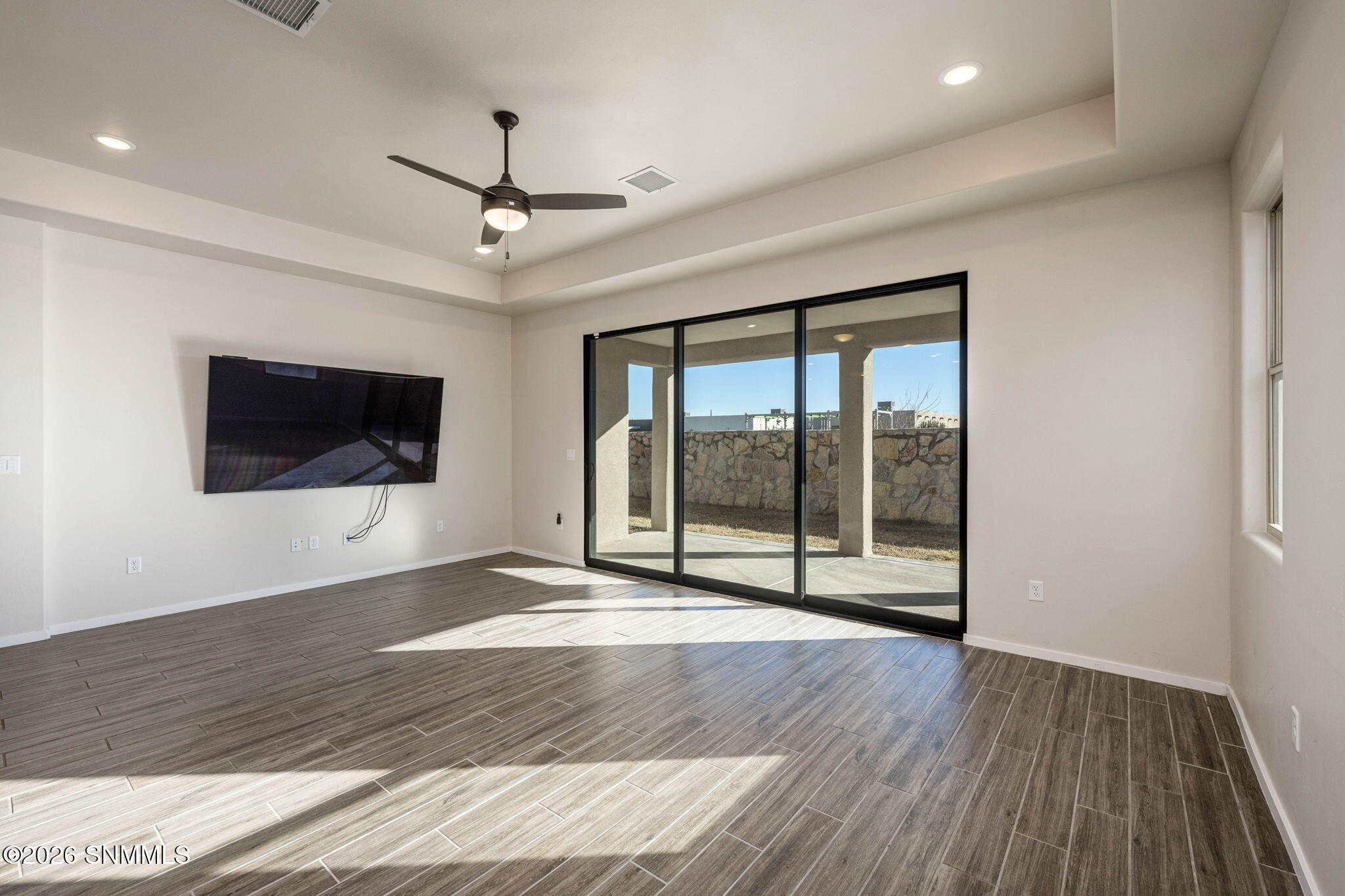 16_Patty Olson_SantaAlexandra_Northeast_