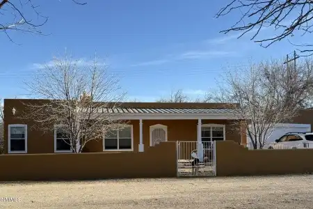 3595 Lucky Lindy Lane, Las Cruces, New Mexico 88007, 4 Bedrooms Bedrooms, ,2 BathroomsBathrooms,Residential,For Sale,Lucky Lindy,2600507