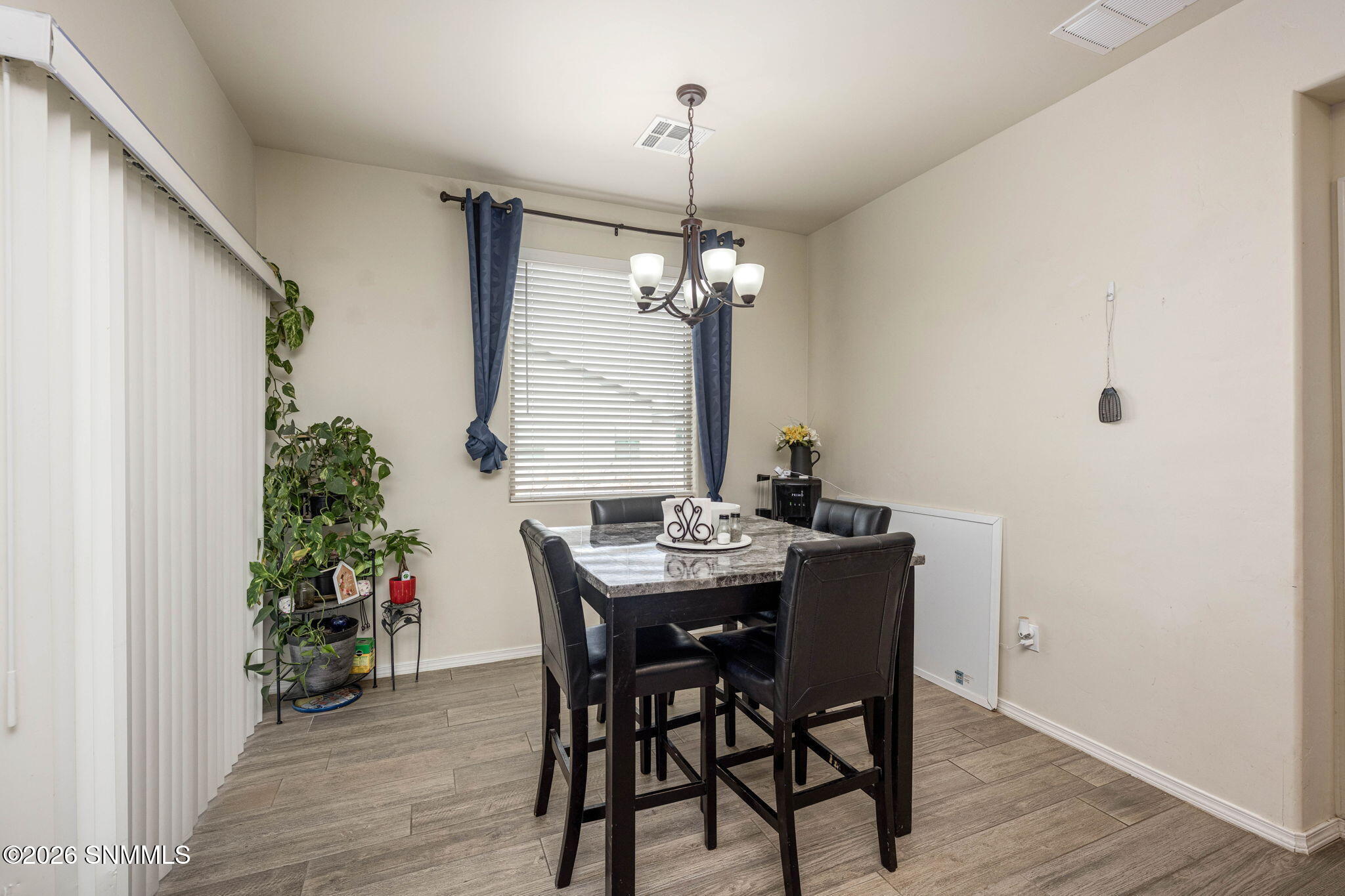 6-web-or-mls-Snappin Homes (Ysleta2814)-