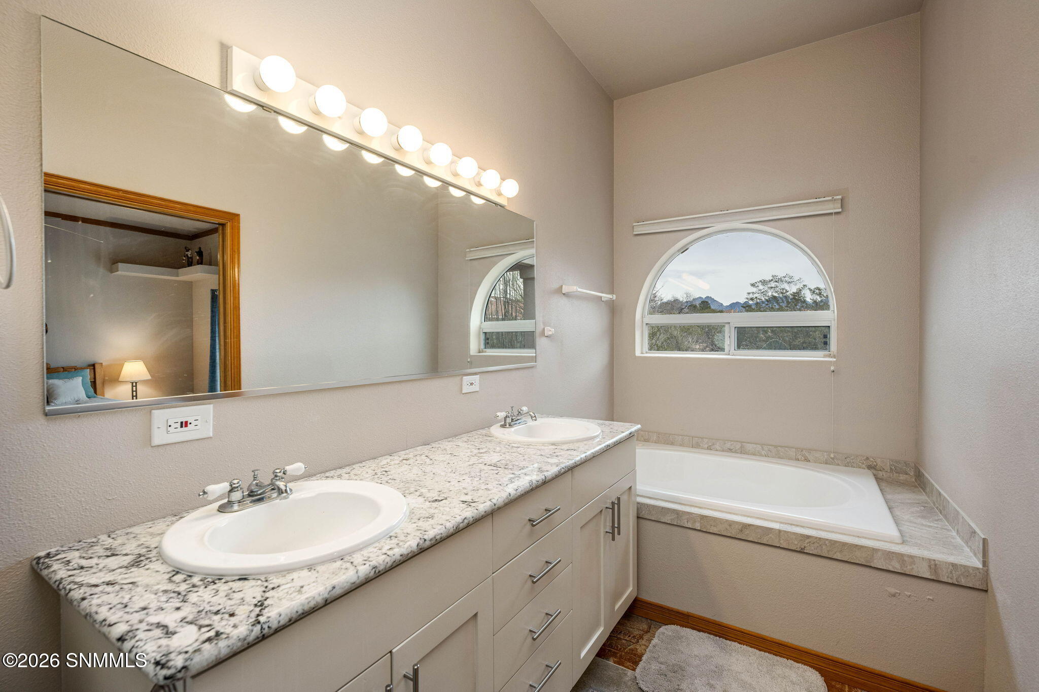 35-web-or-mls-Snappin Homes (Diamondback