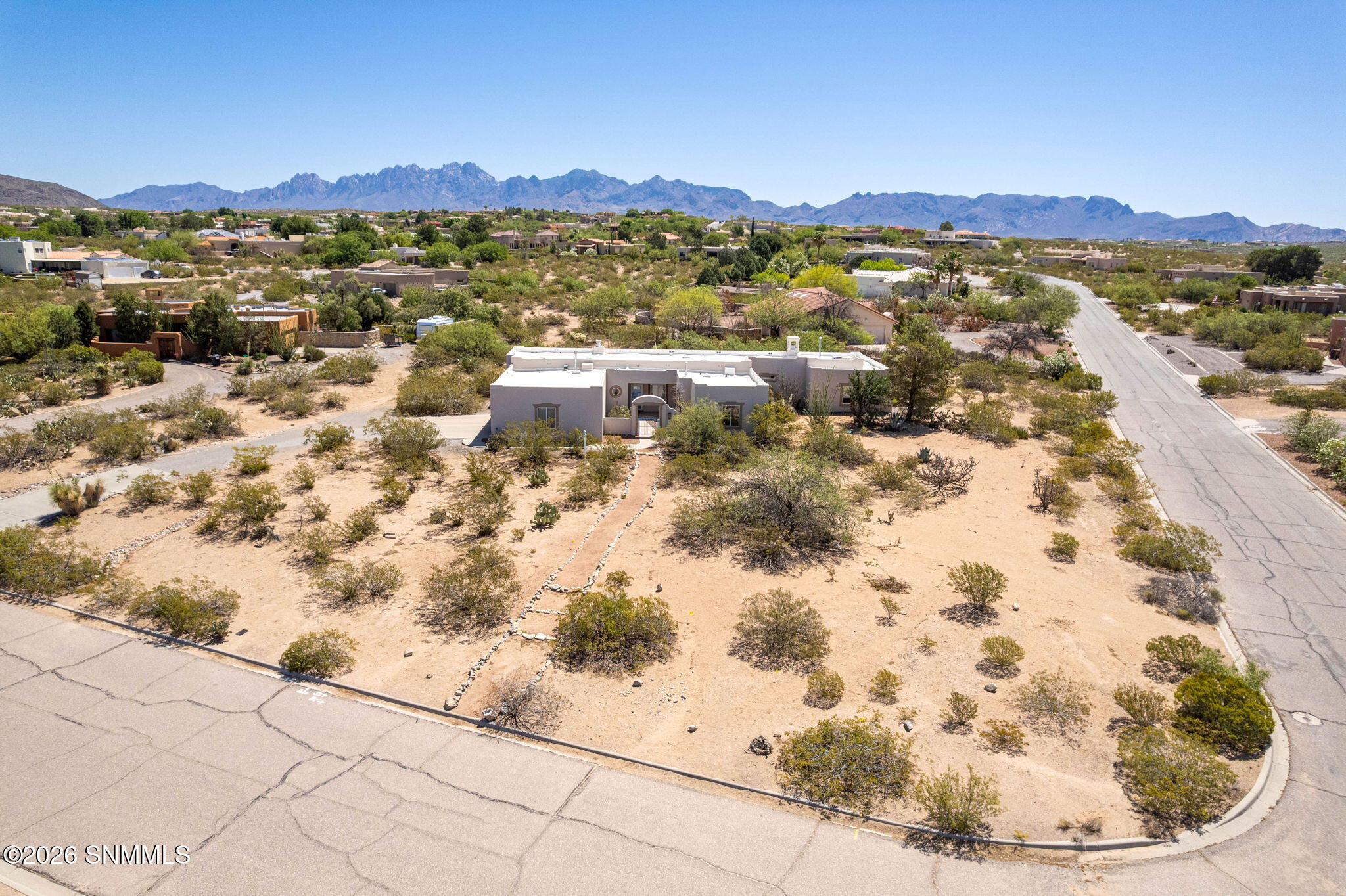 5-web-or-mls-Snappin Homes (Diamondback4