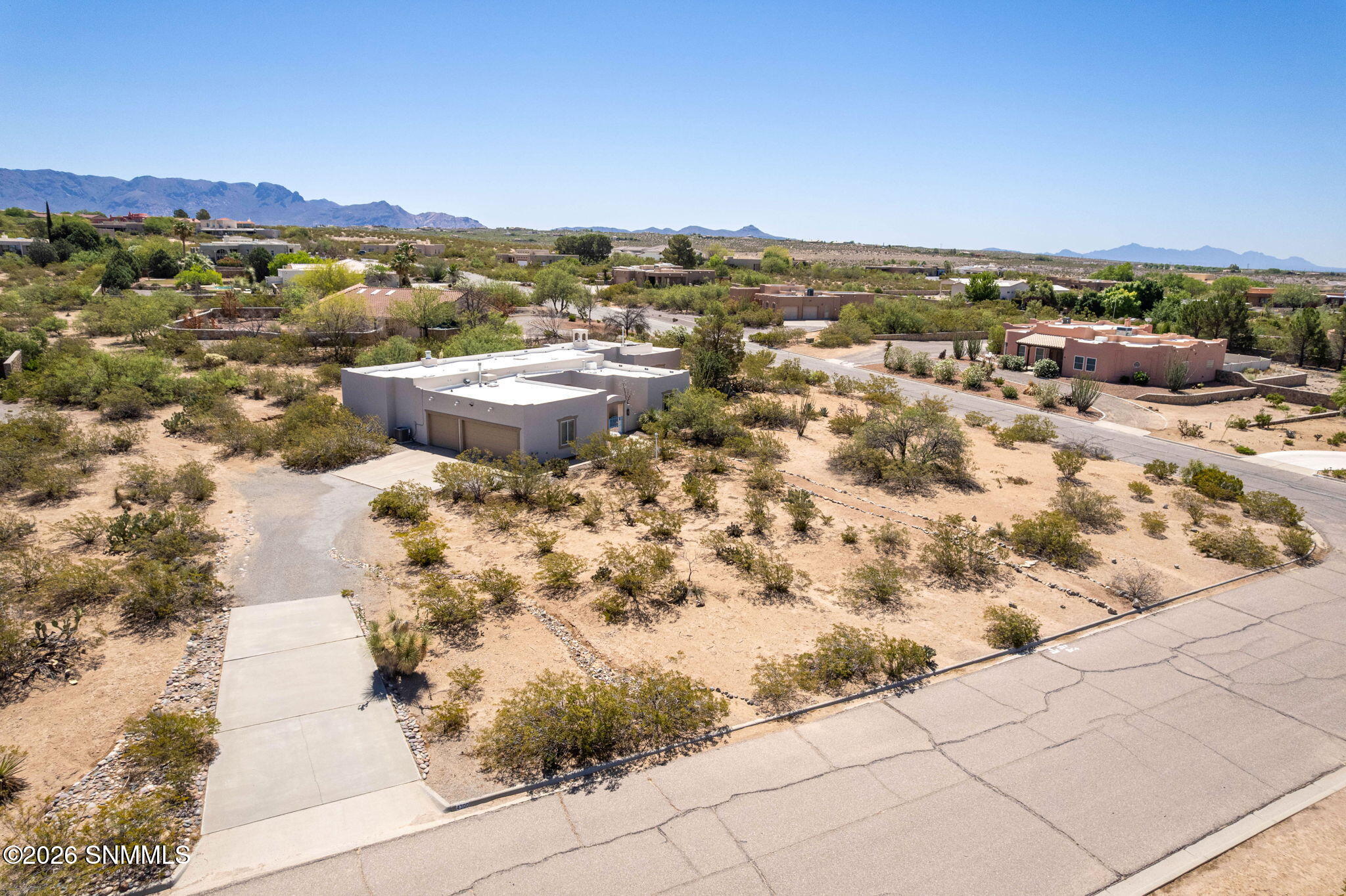 6-web-or-mls-Snappin Homes (Diamondback4
