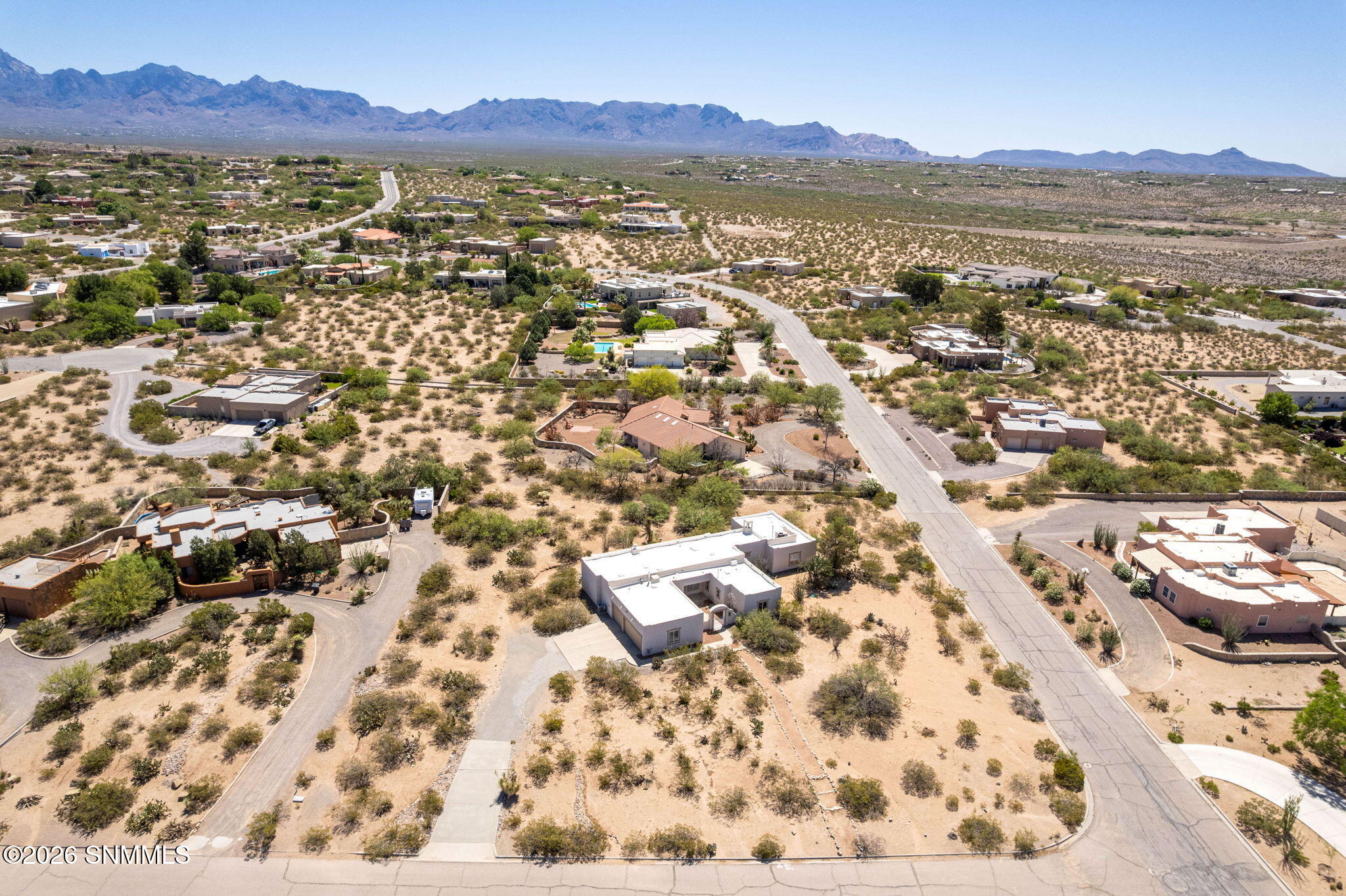 8-web-or-mls-Snappin Homes (Diamondback4