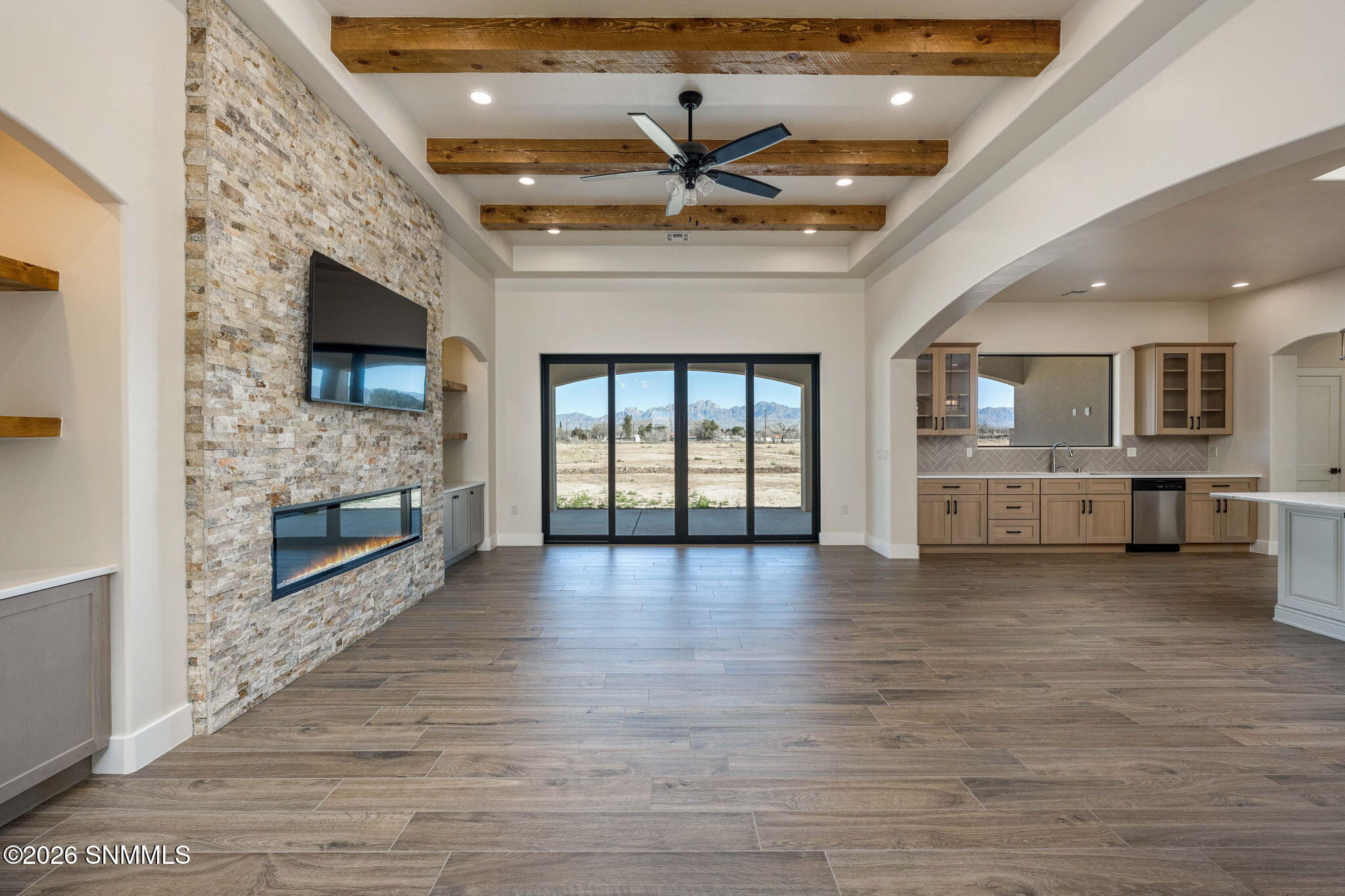 9-web-or-mls-Snappin Homes (SantaElena40