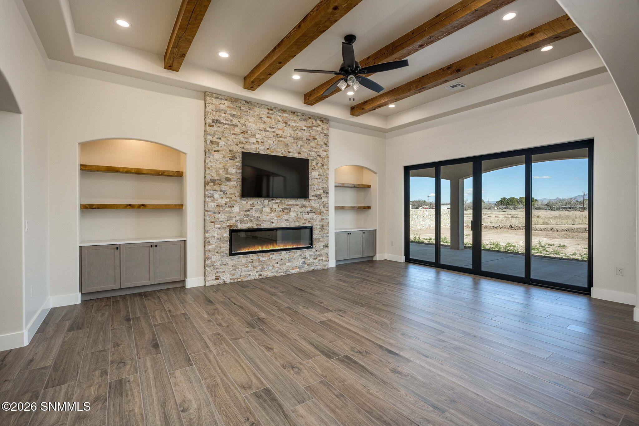 10-web-or-mls-Snappin Homes (SantaElena4