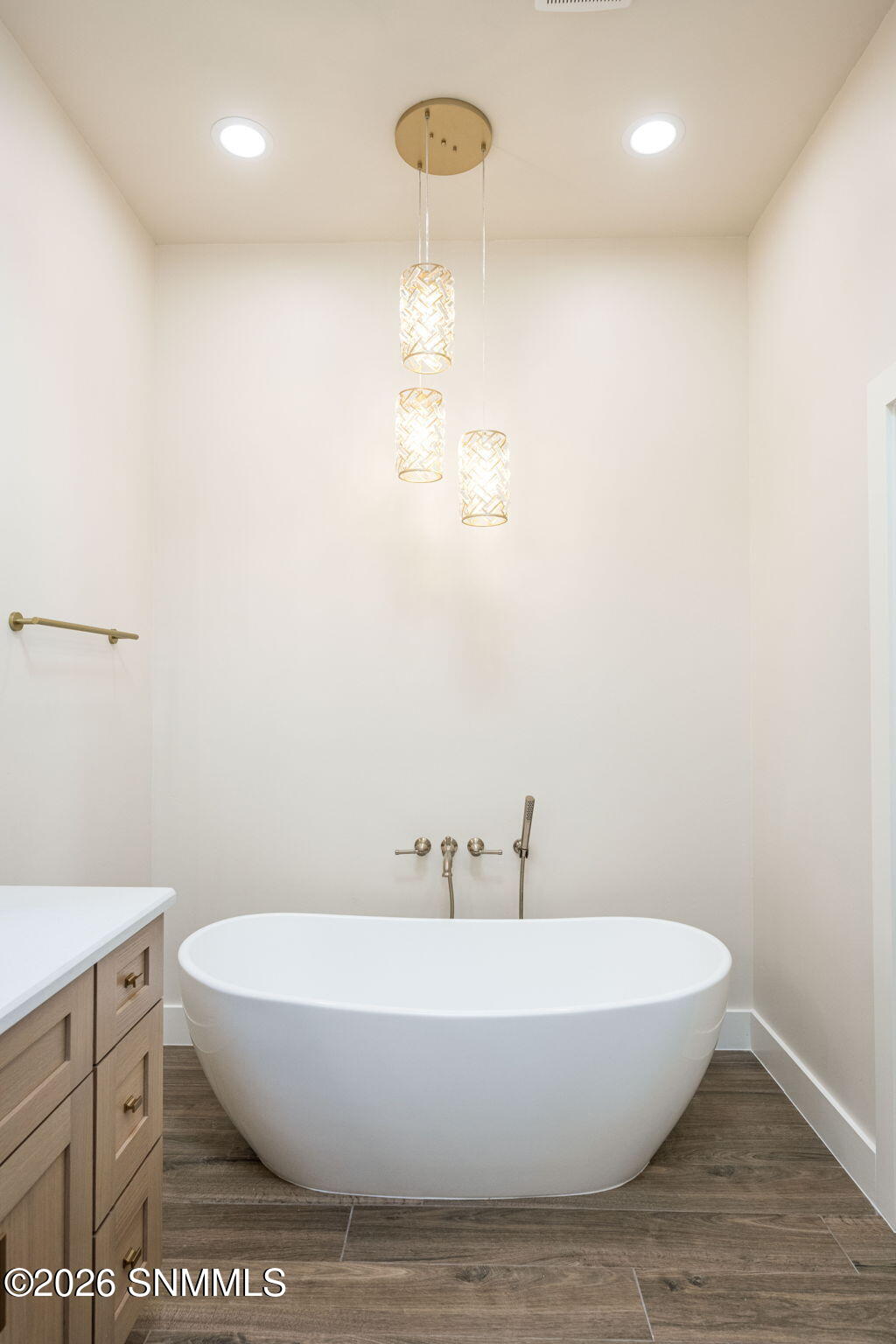 38-web-or-mls-Snappin Homes (SantaElena4