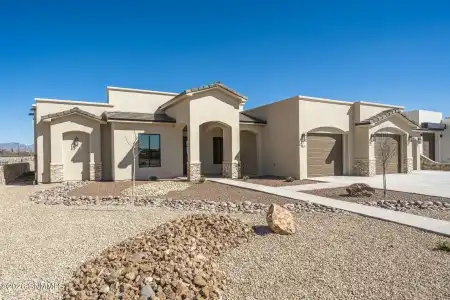 4031 Santa Elena Place, Las Cruces, New Mexico 88005, 4 Bedrooms Bedrooms, ,2.5 BathroomsBathrooms,Residential,For Sale,Santa Elena,2600518