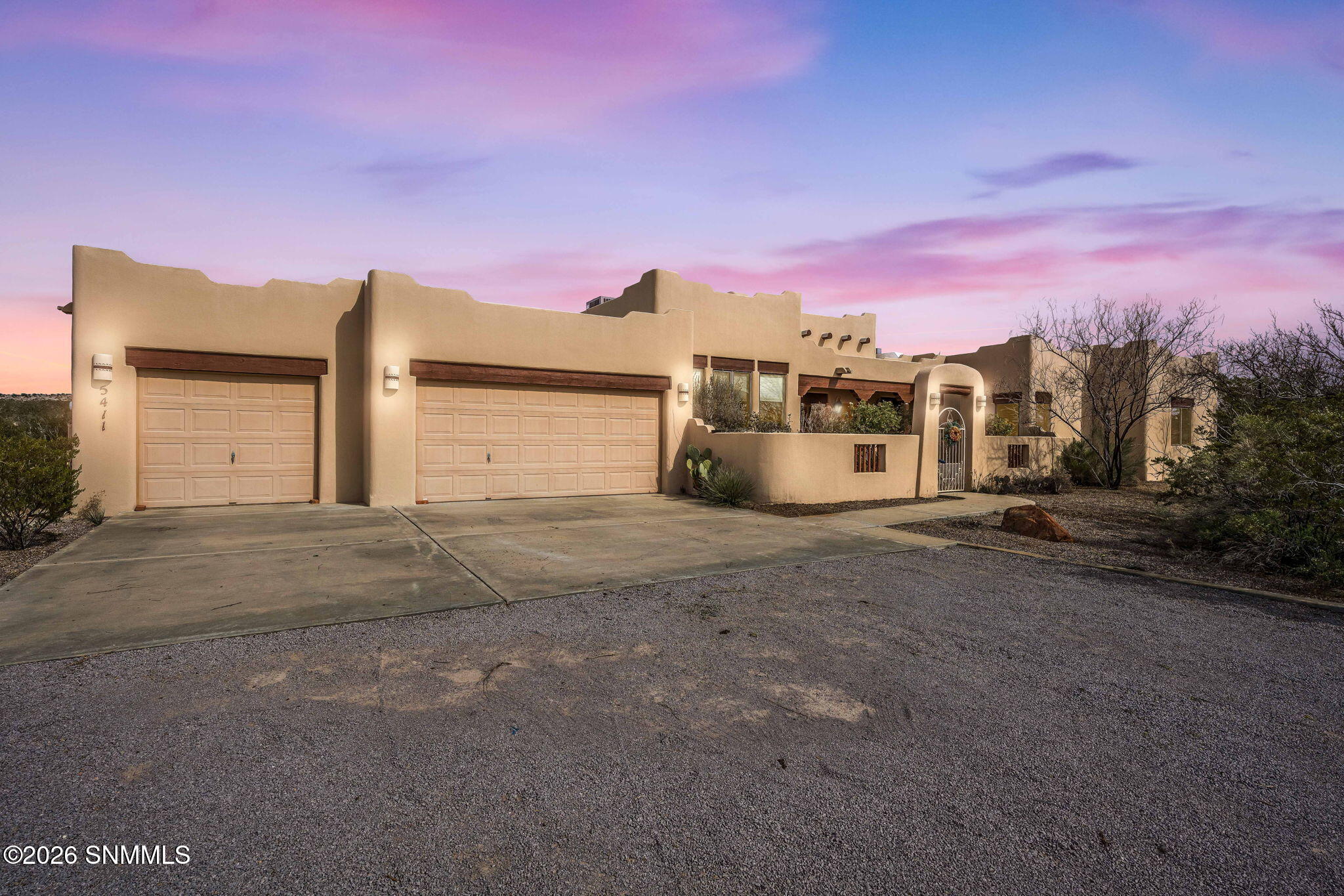 52-web-or-mls-Snappin Homes (Superstitio
