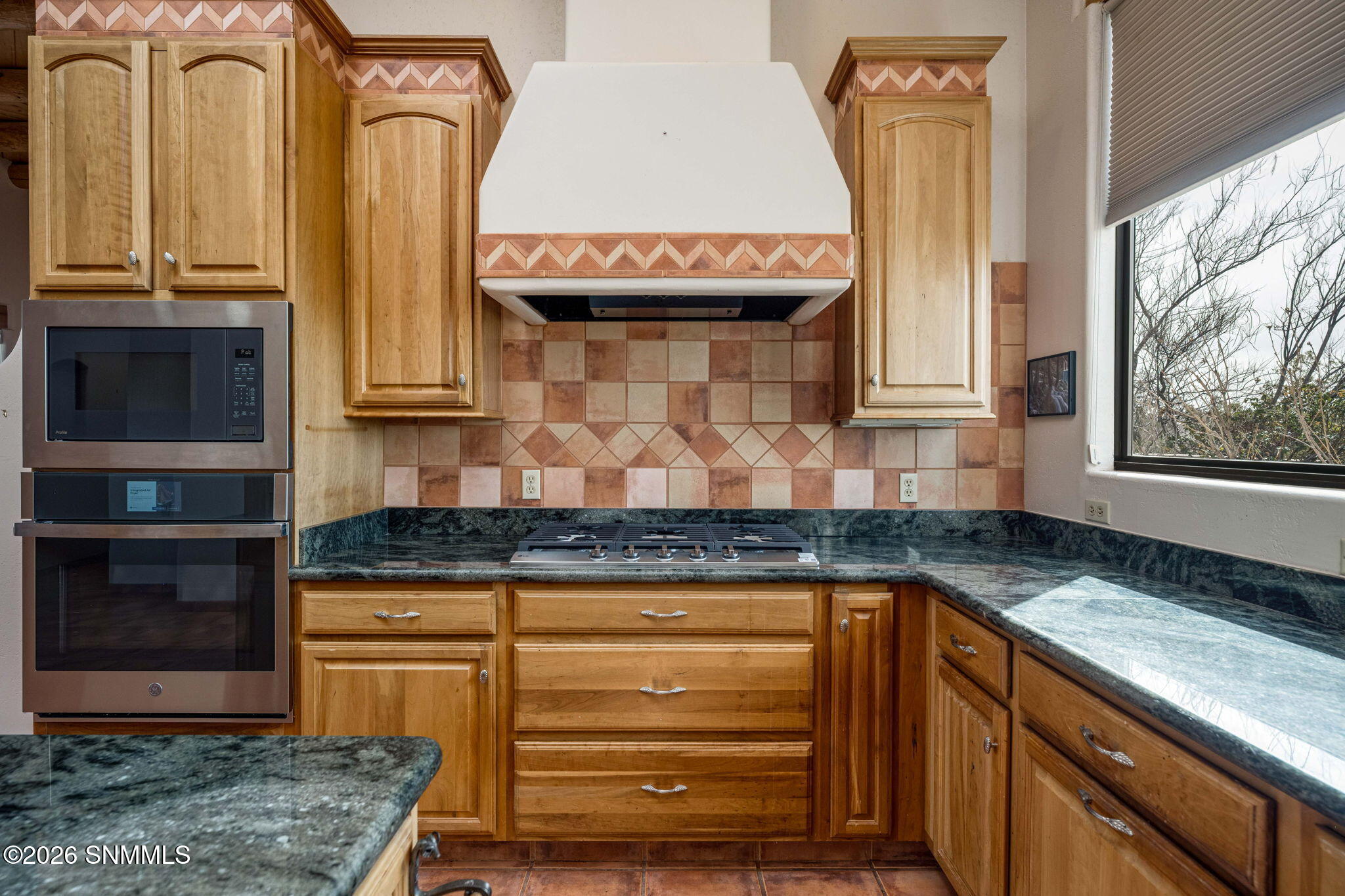 18-web-or-mls-Snappin Homes (Superstitio