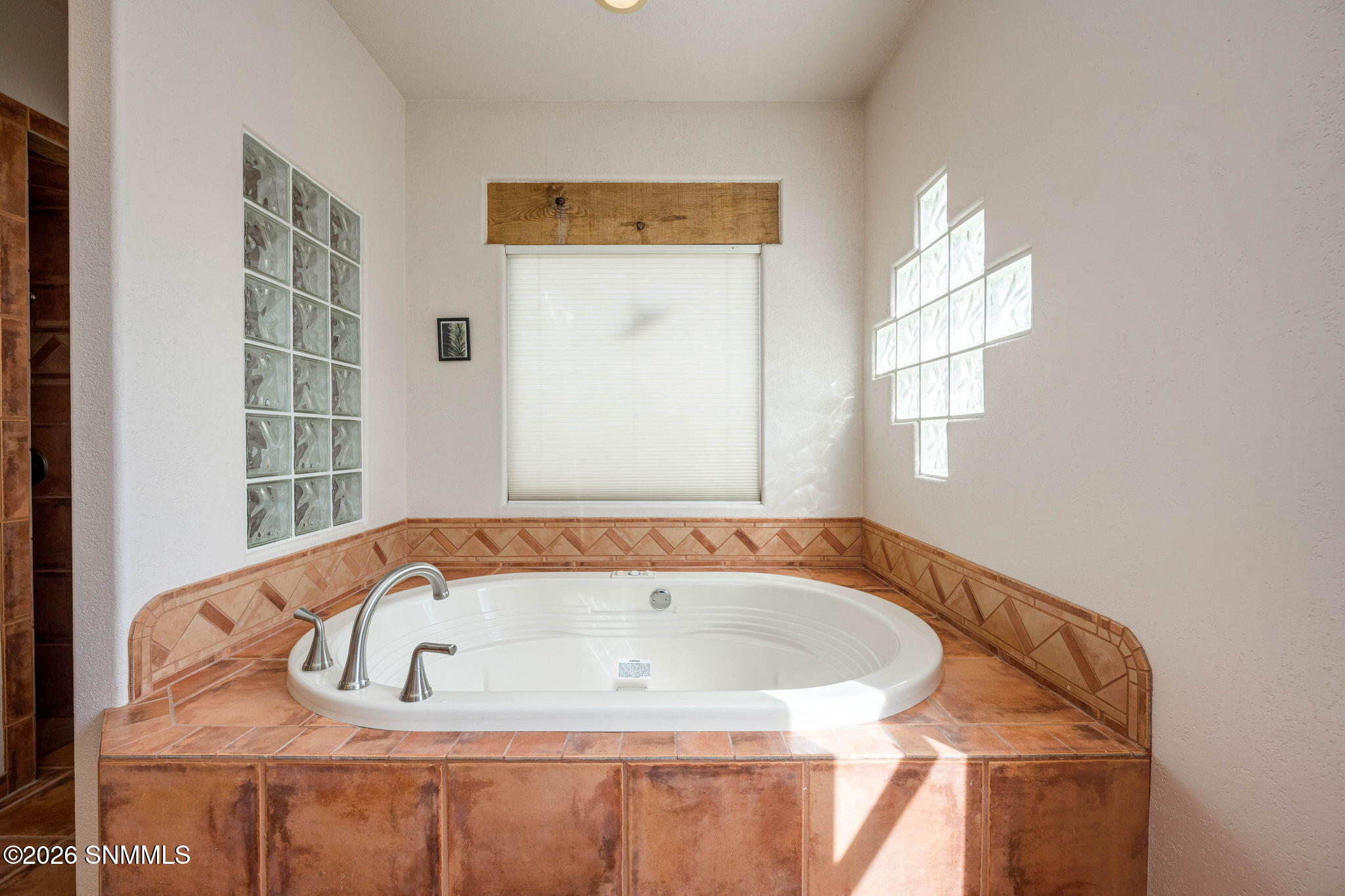 30-web-or-mls-Snappin Homes (Superstitio