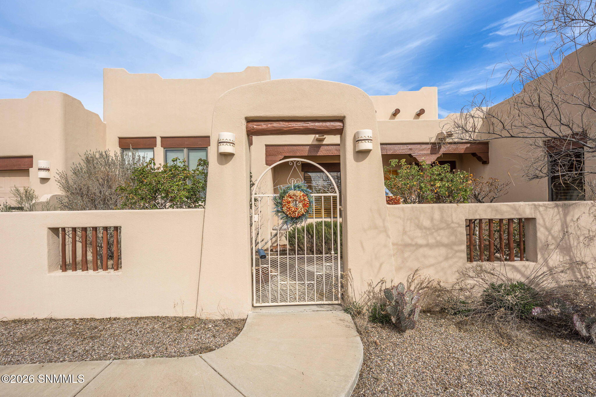 3-web-or-mls-Snappin Homes (Superstition