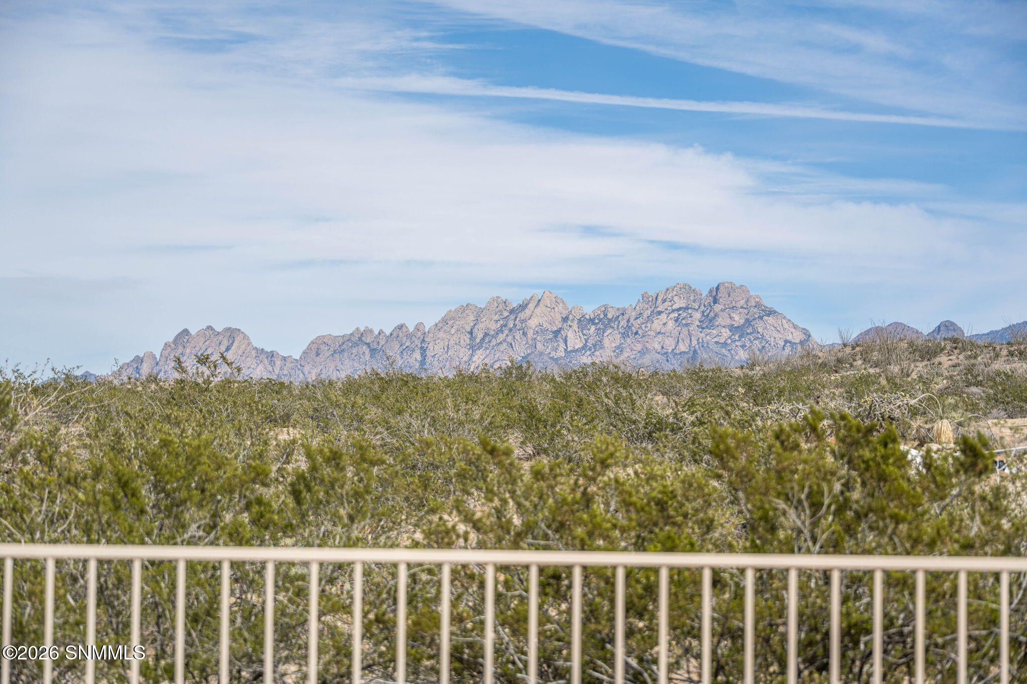 44-web-or-mls-Snappin Homes (Superstitio