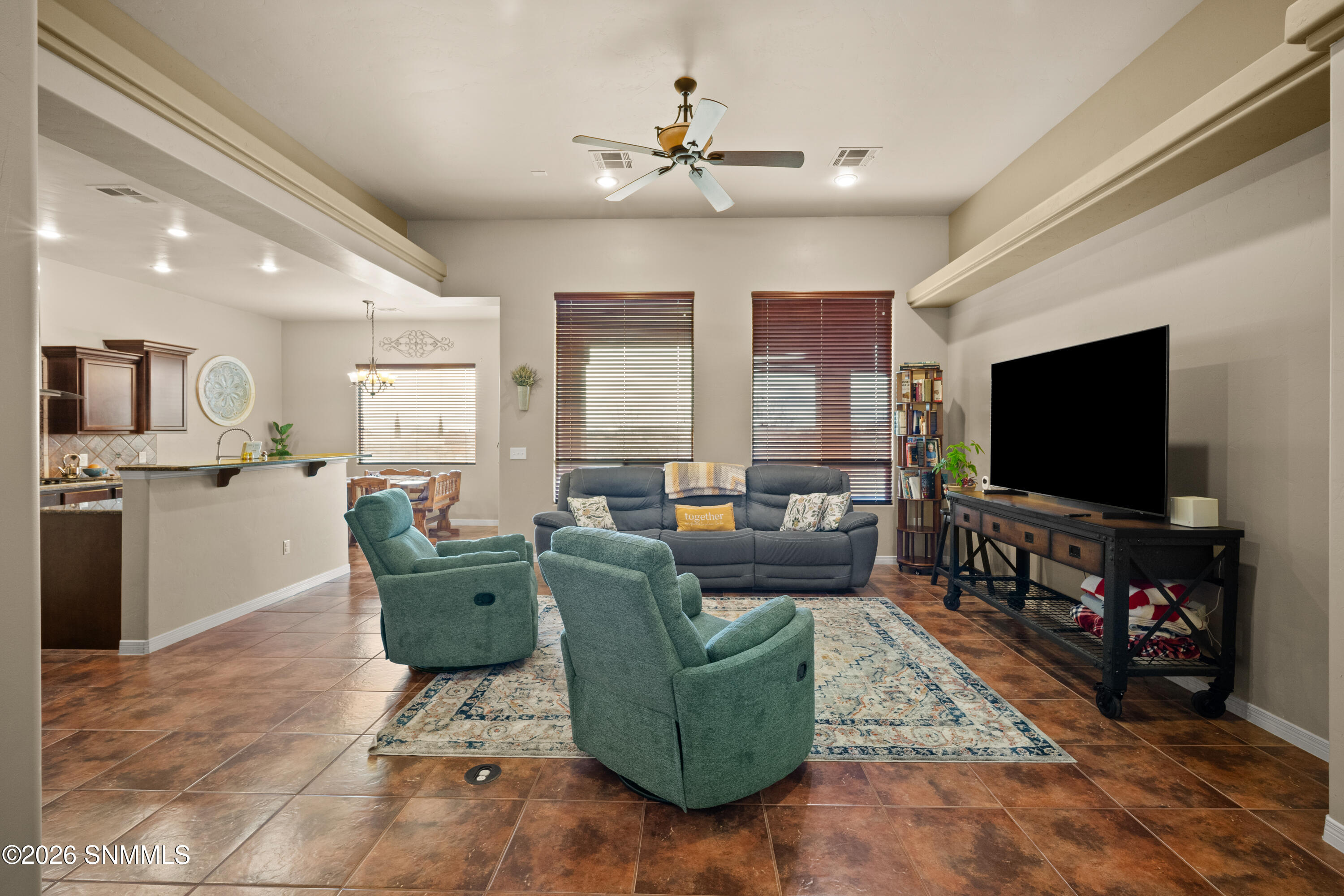 4211-Harp-MLS-Camera-Guy-20