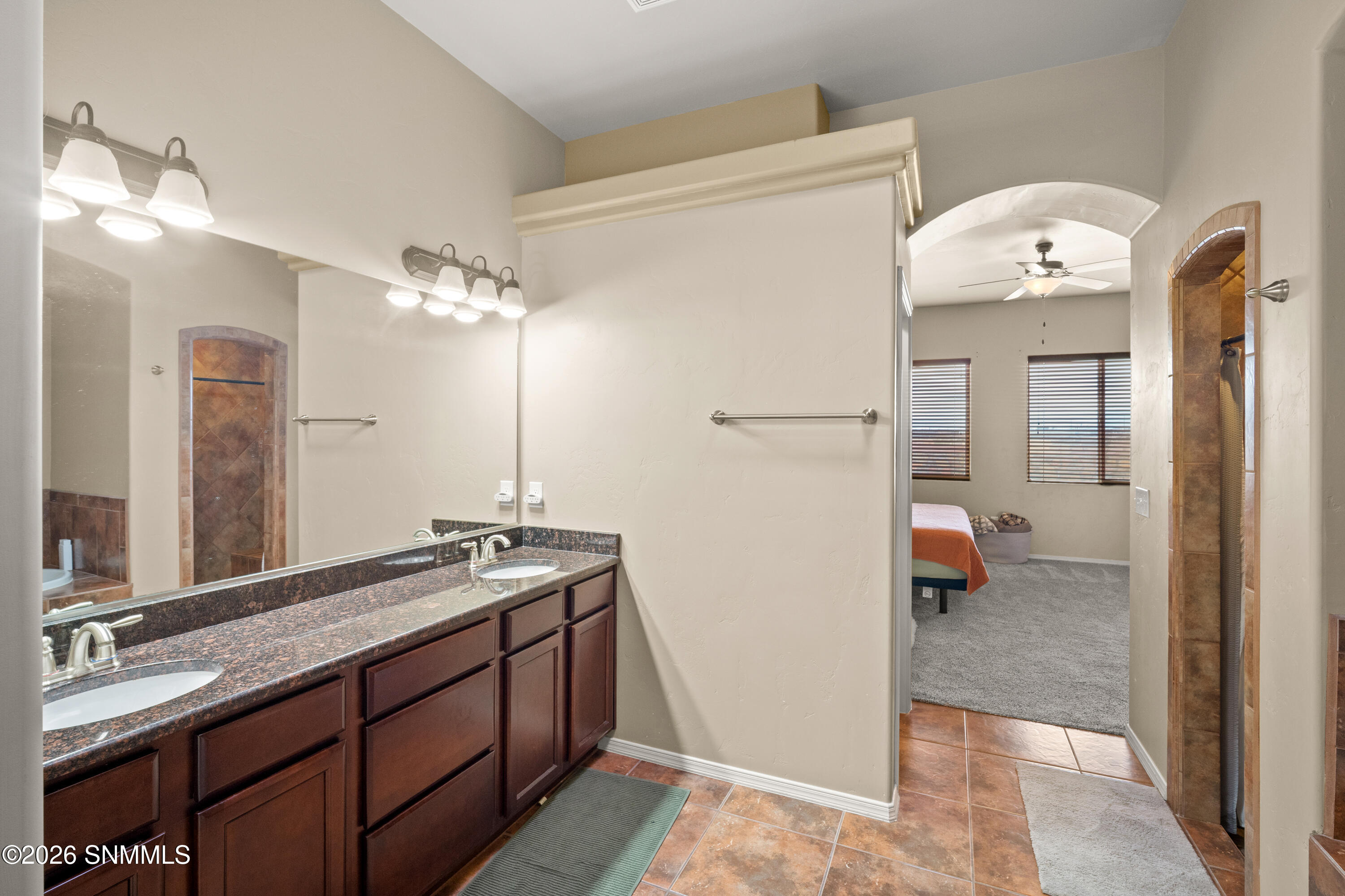 4211-Harp-MLS-Camera-Guy-42