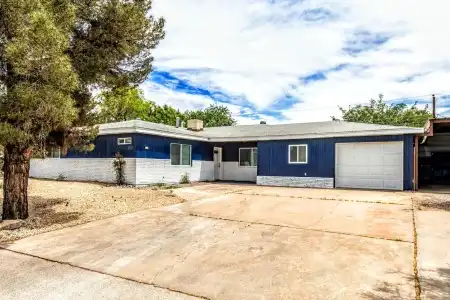 1610 Country Club Circle, Las Cruces, New Mexico 88001, 5 Bedrooms Bedrooms, ,2.5 BathroomsBathrooms,Residential,For Sale,Country Club,2502580