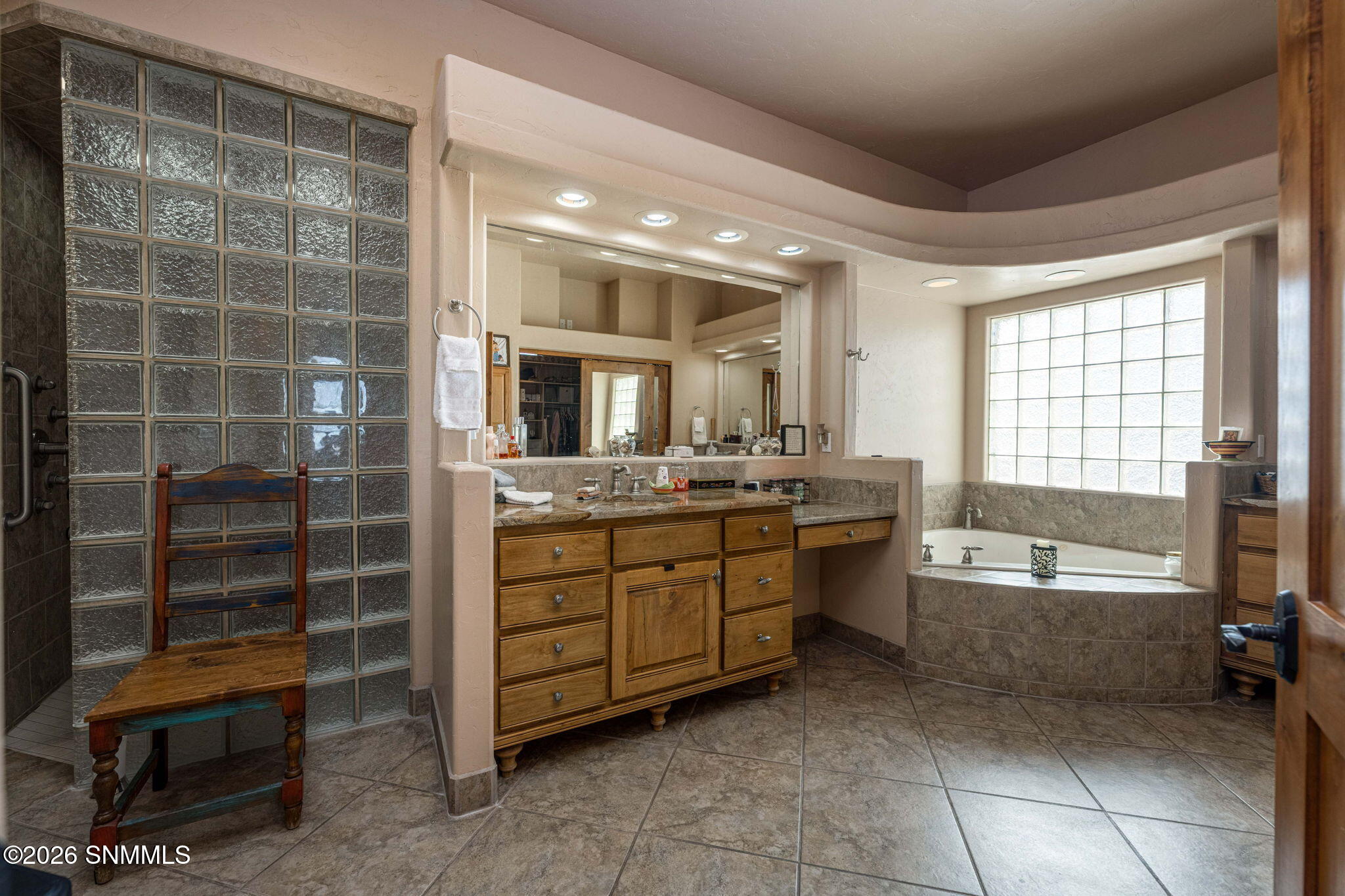 31-web-or-mls-Snappin Homes (VentanaView