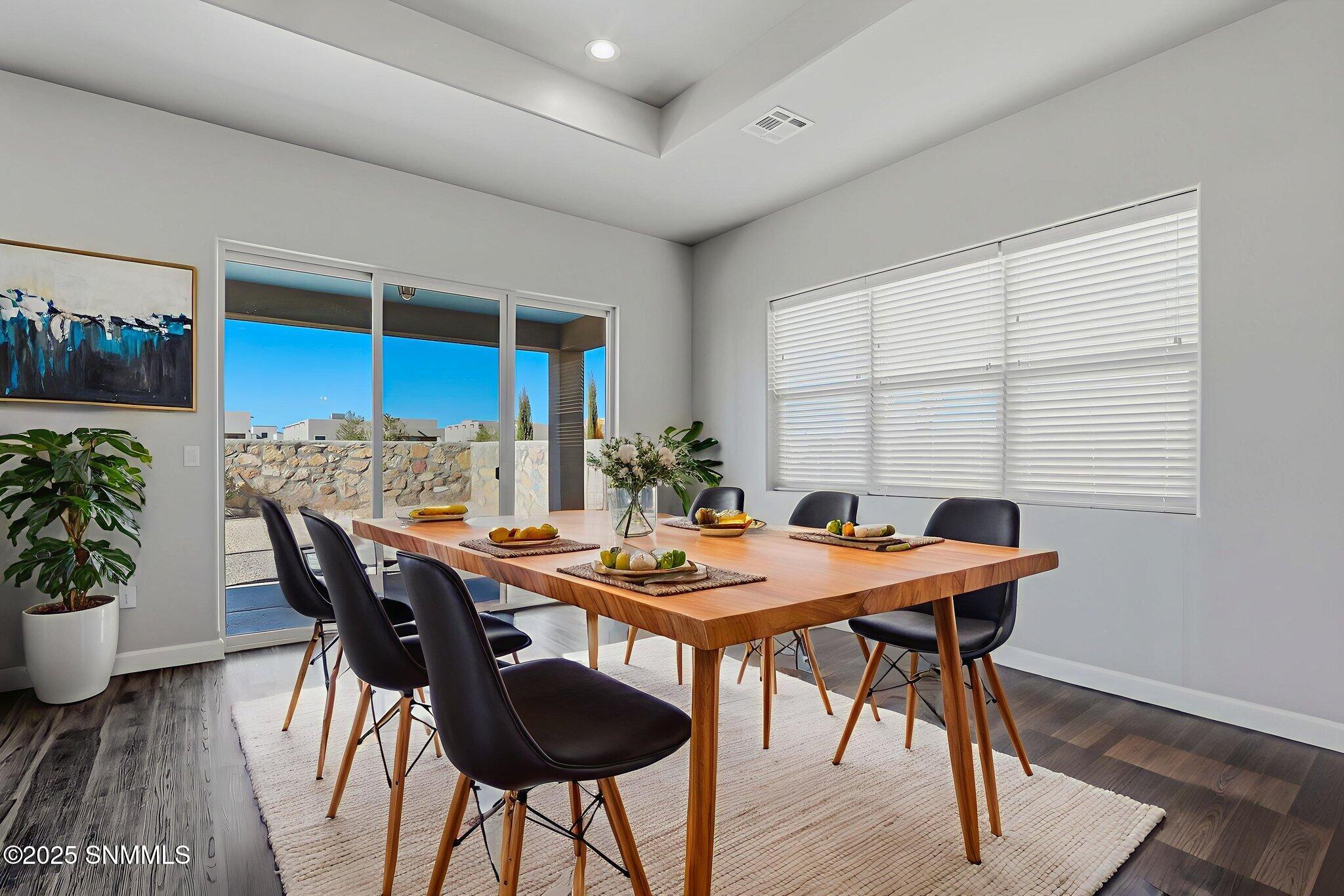 55-web-or-mls-IMG_3123 virtually staged