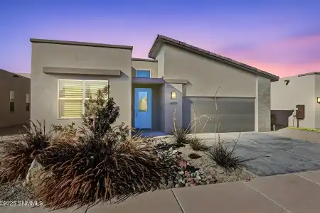 6221 Quicksilver Street, Las Cruces, New Mexico 88012, 3 Bedrooms Bedrooms, ,2 BathroomsBathrooms,Residential,For Sale,Quicksilver,2600539