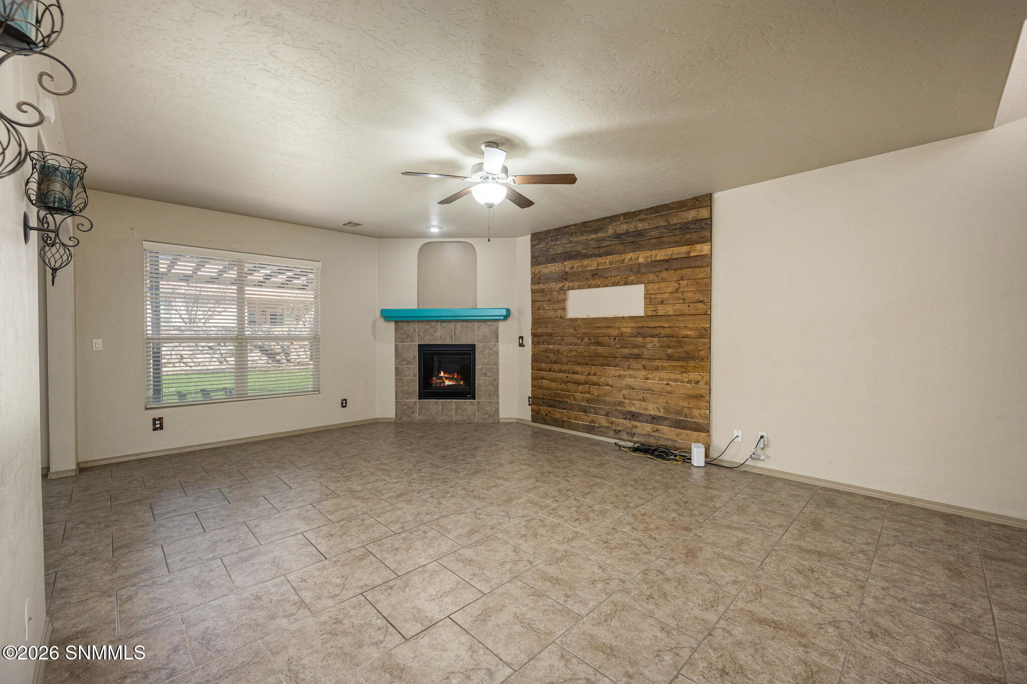 8-web-or-mls-Snappin Homes (Kentwood2590