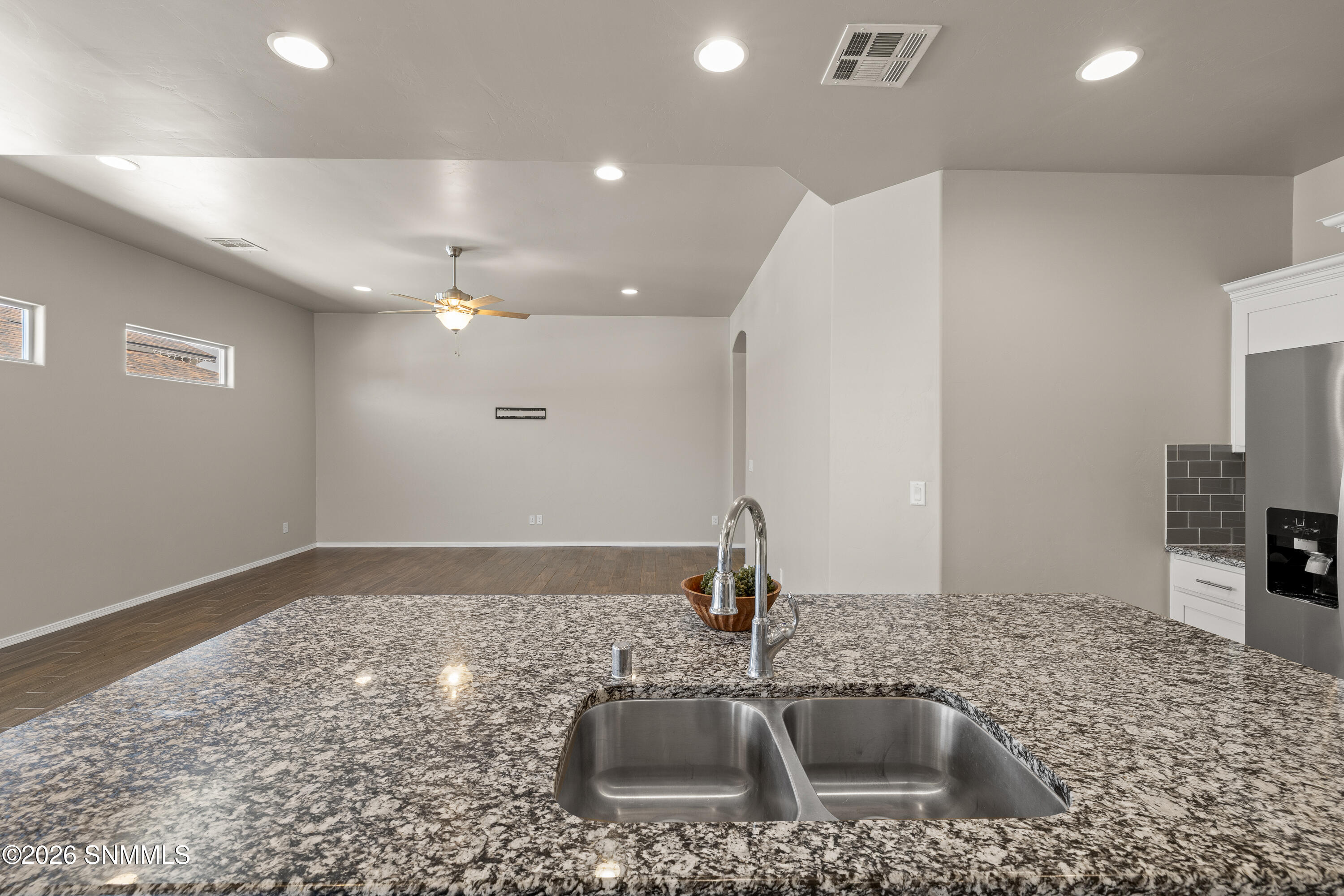 4581-Vermejo-MLS-Camera-Guy-11