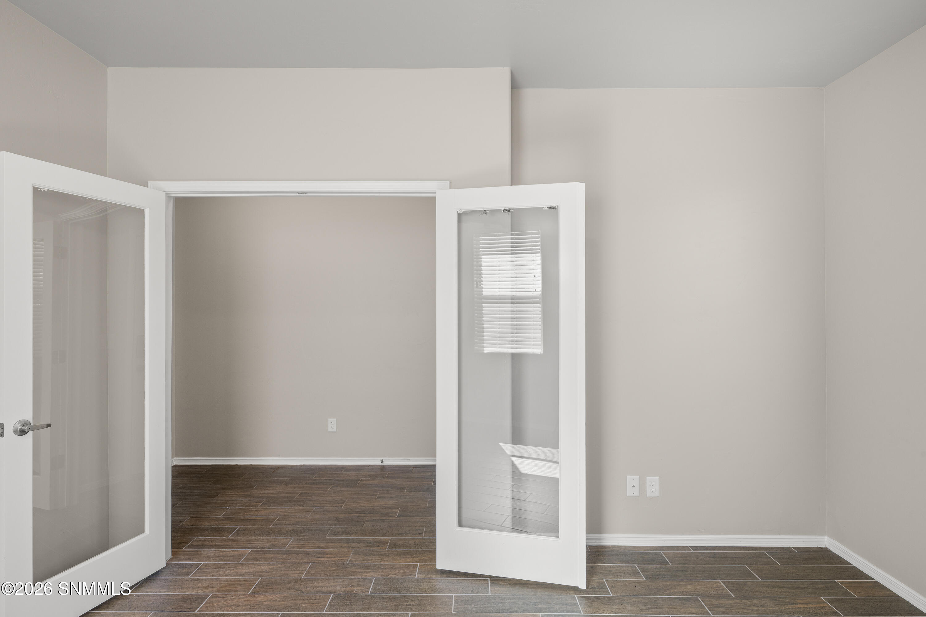 4581-Vermejo-MLS-Camera-Guy-15