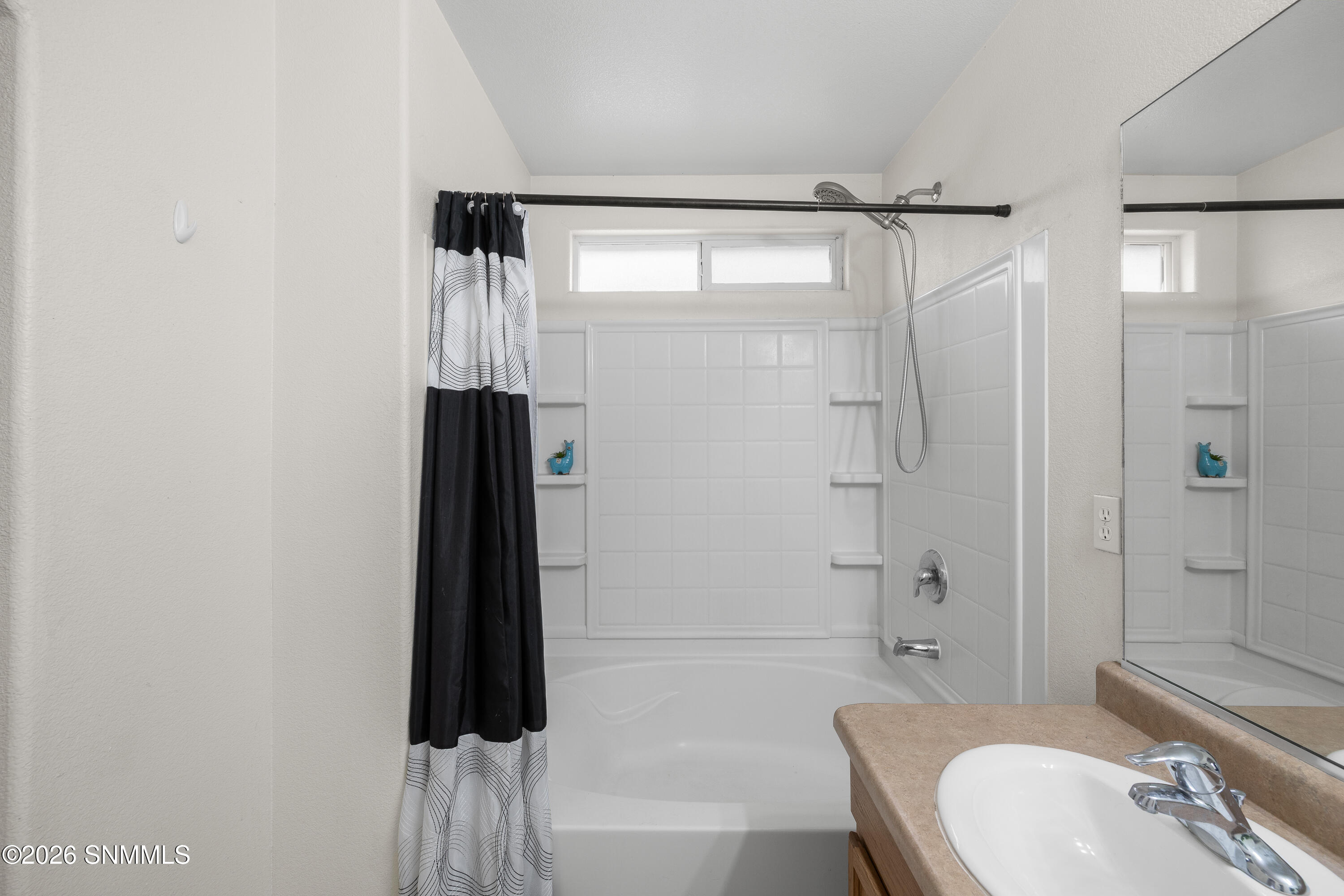 4992-Bosworth-MLS-Camera-Guy-26