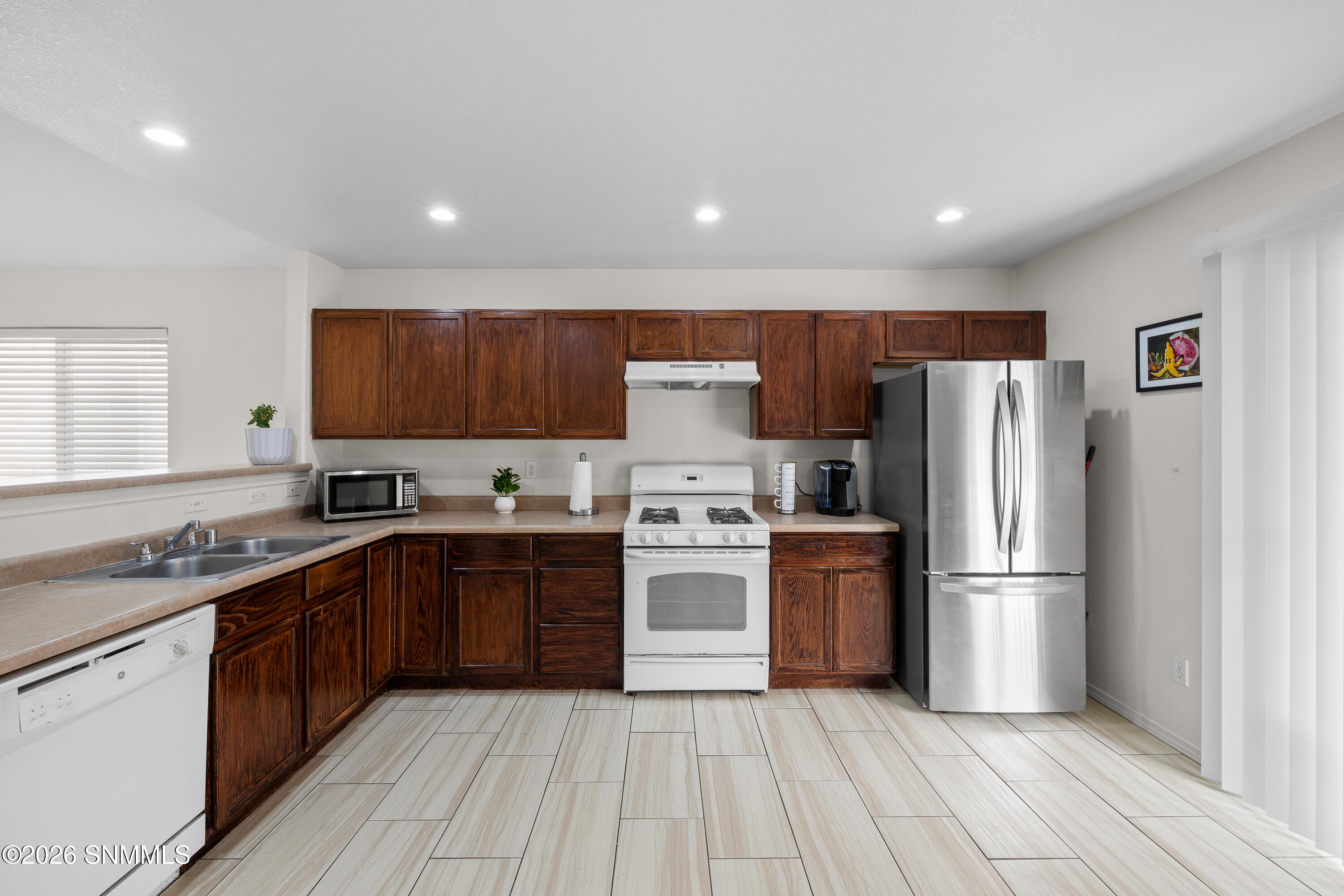 4992-Bosworth-MLS-Camera-Guy-8