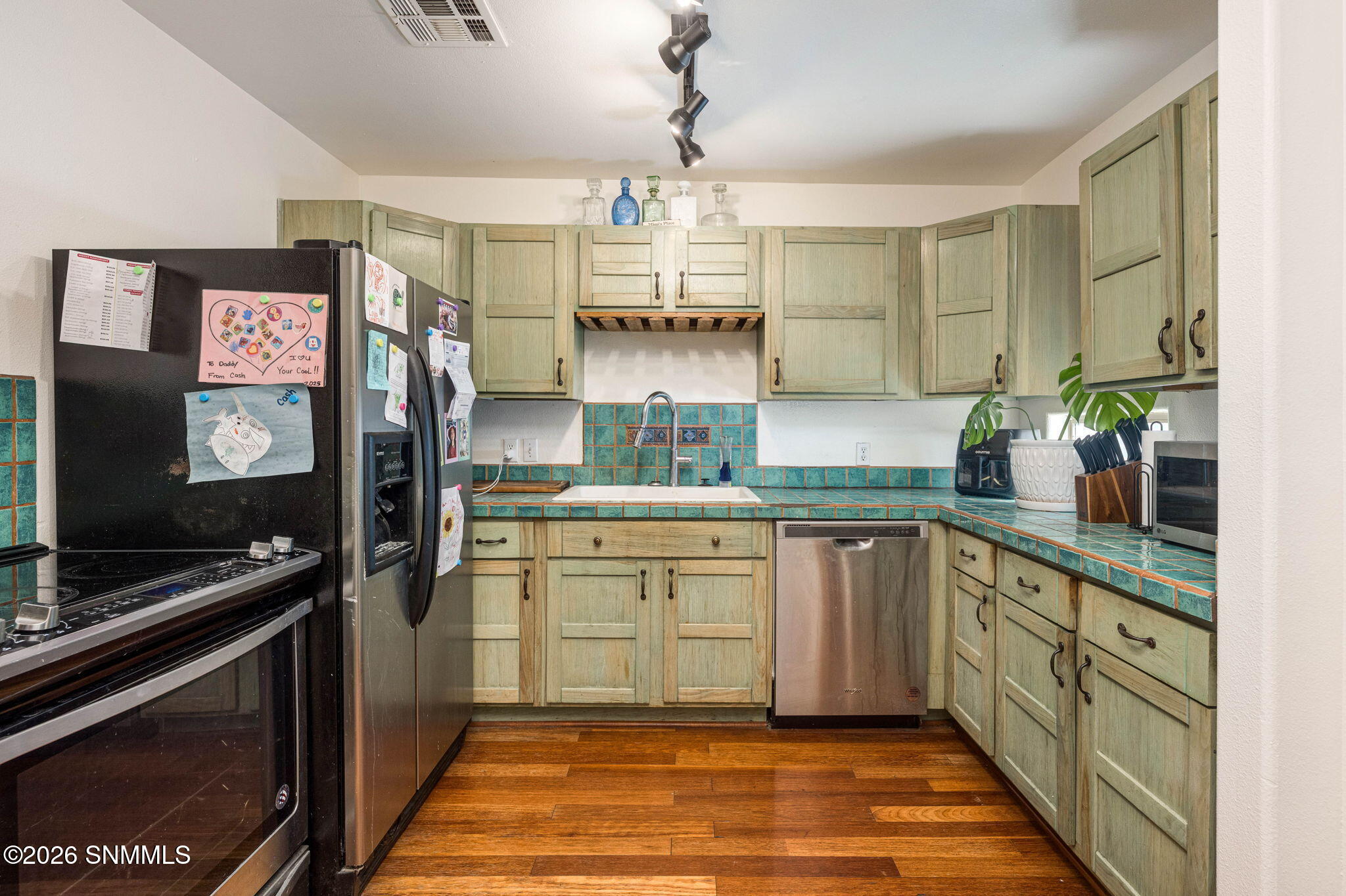 12-web-or-mls-Snappin Homes (IndianHollo