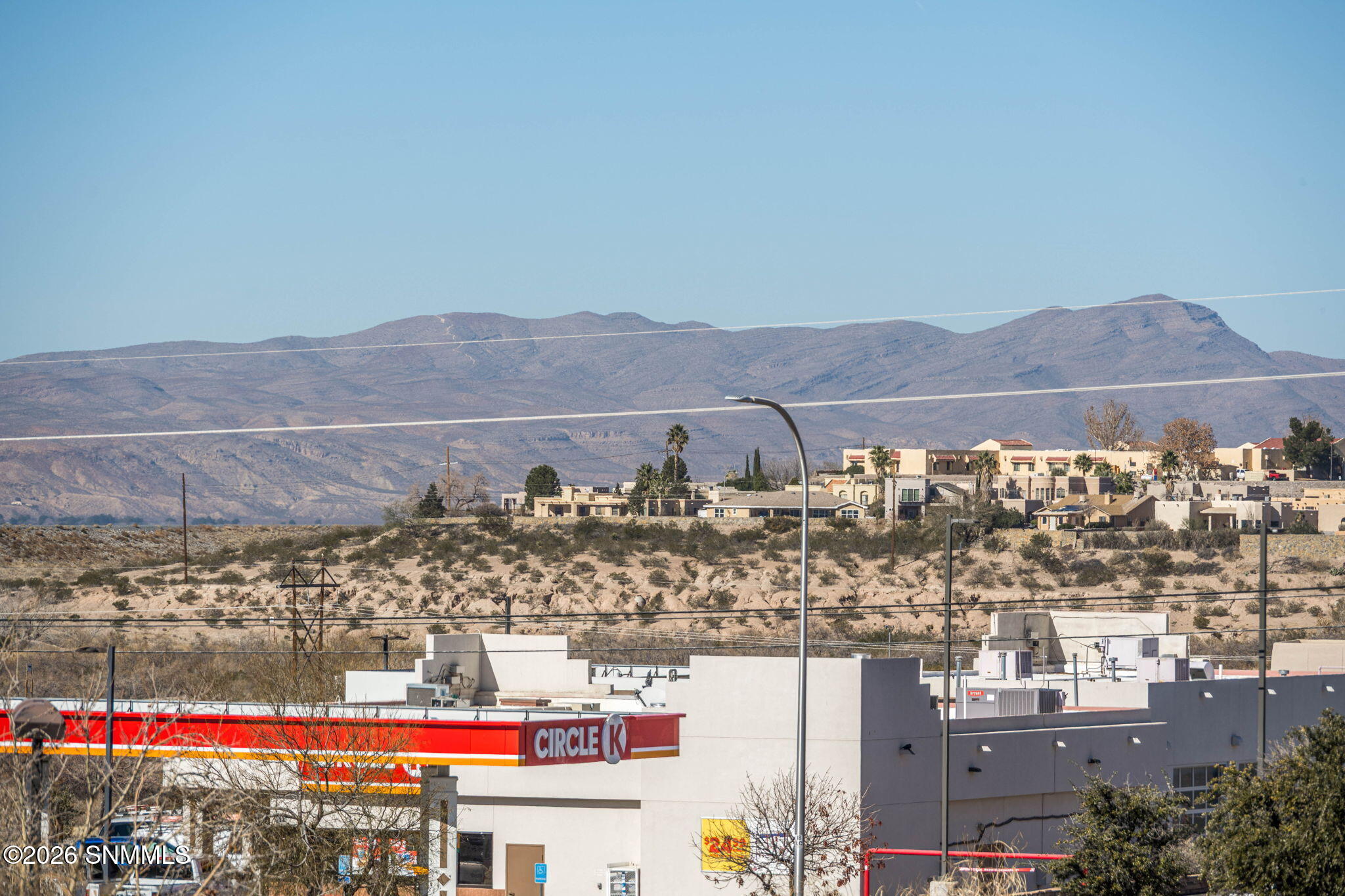 29-web-or-mls-Snappin Homes (IndianHollo