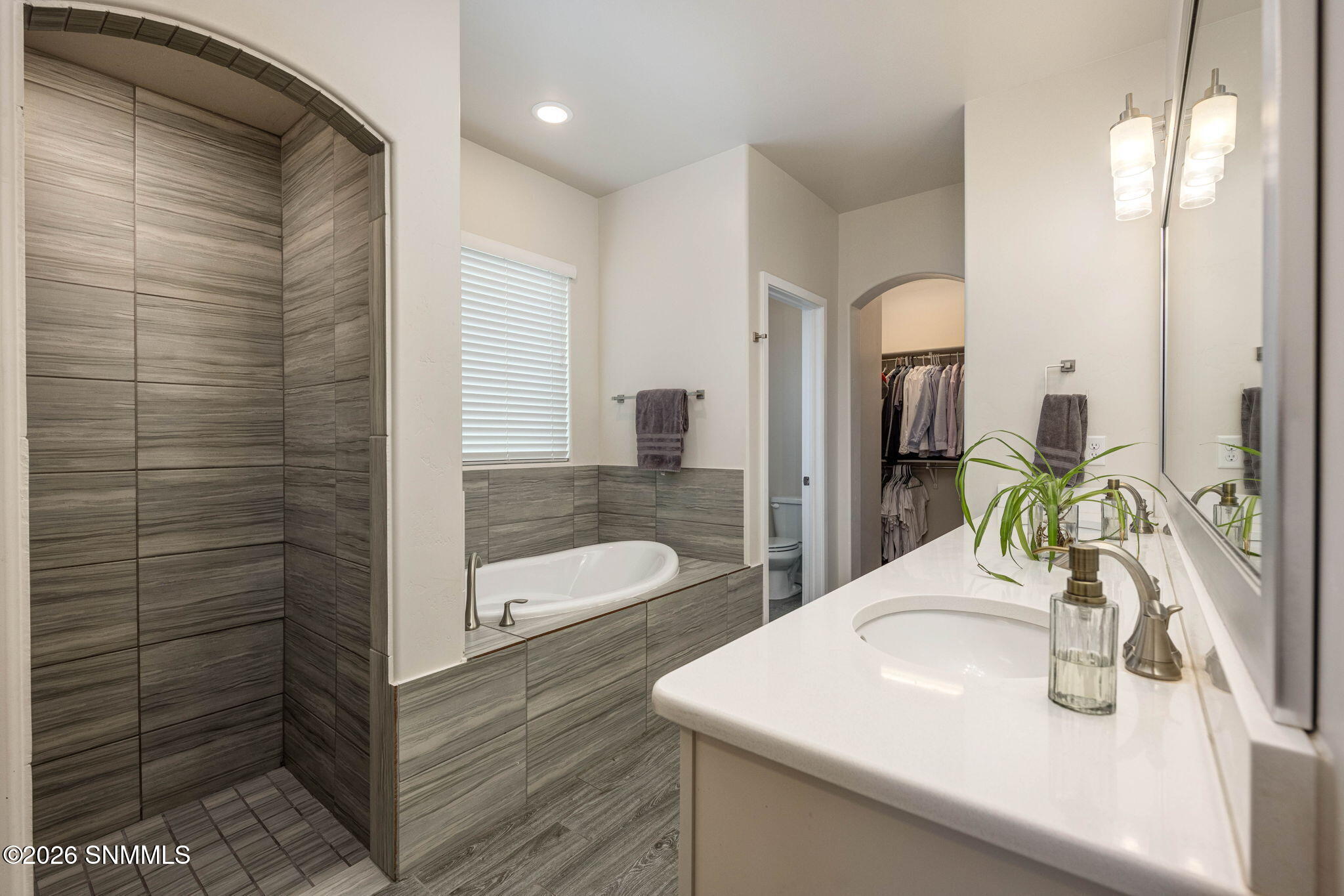 21-web-or-mls-Snappin Homes (SantaRosa37