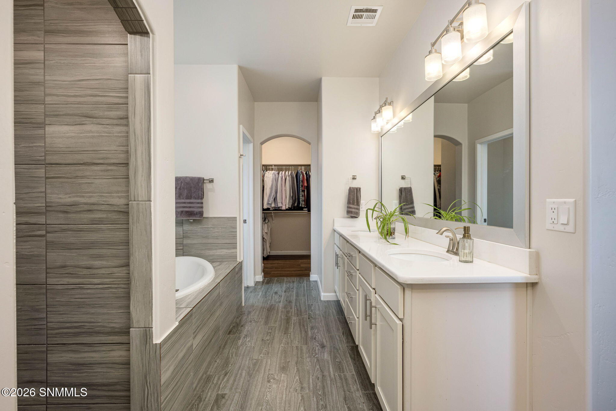 22-web-or-mls-Snappin Homes (SantaRosa37