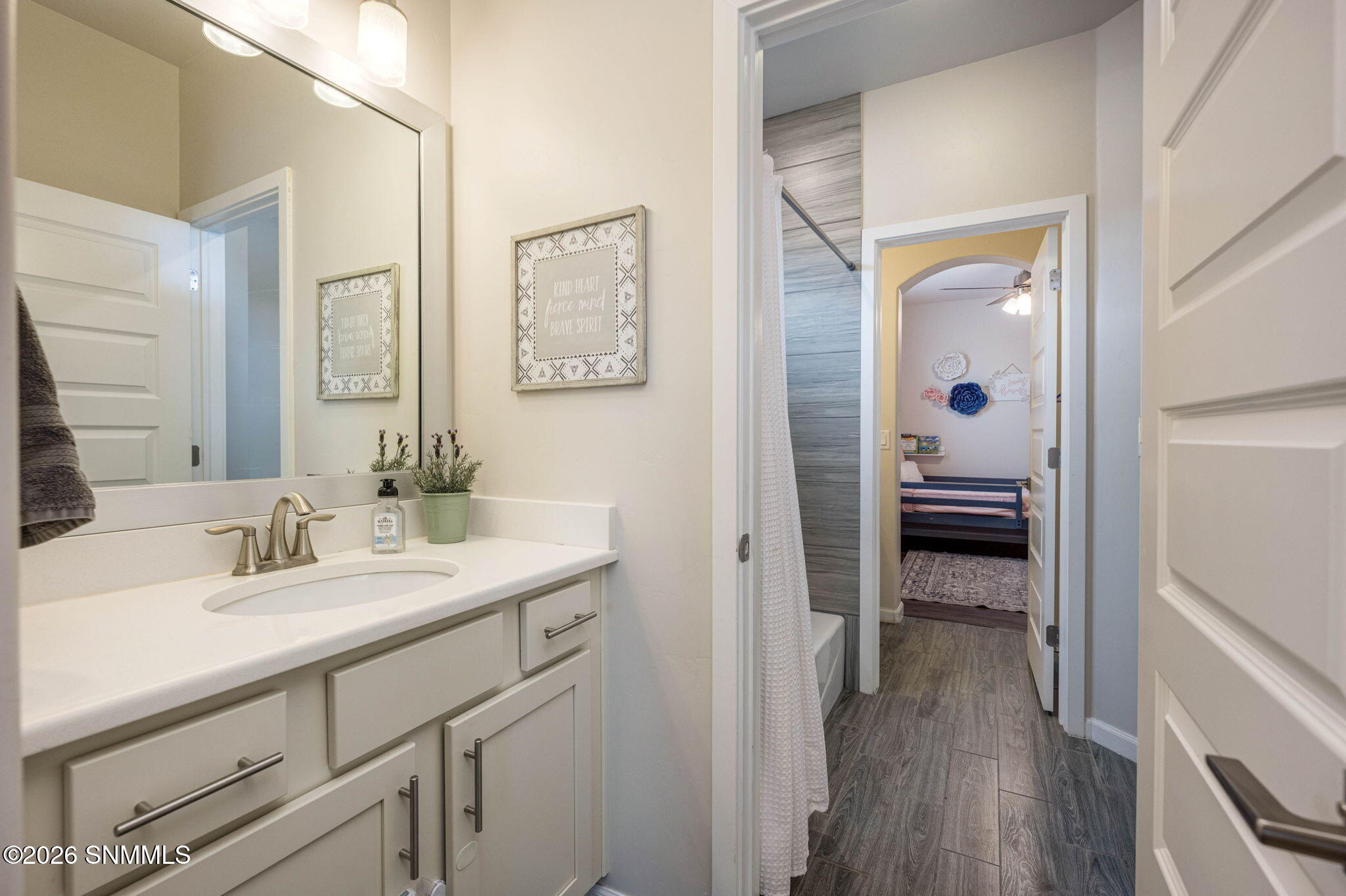 31-web-or-mls-Snappin Homes (SantaRosa37