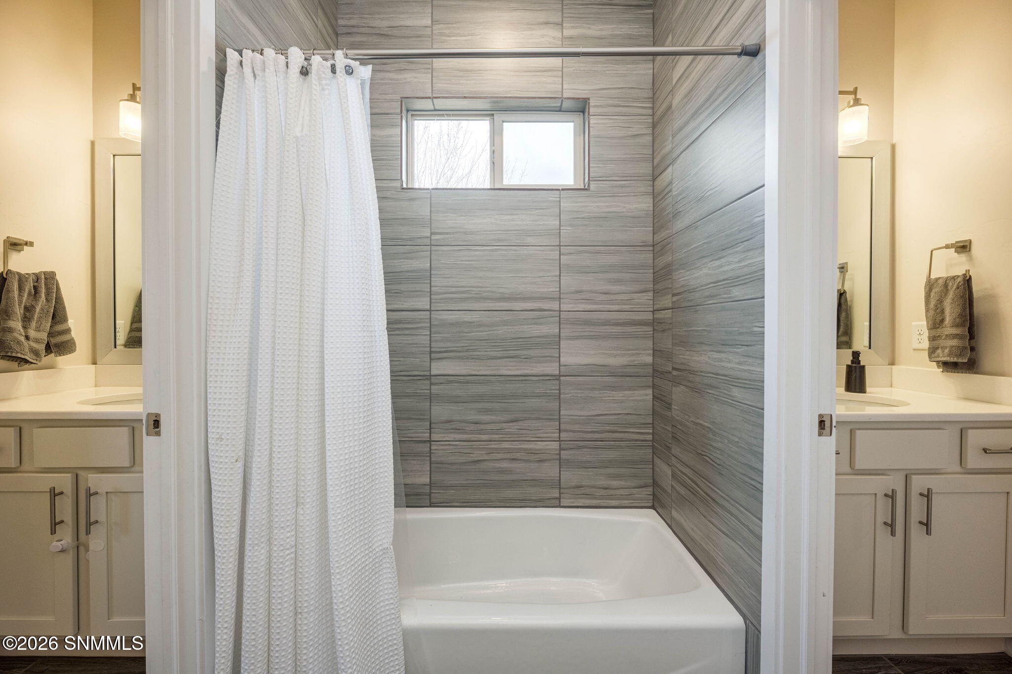 32-web-or-mls-Snappin Homes (SantaRosa37