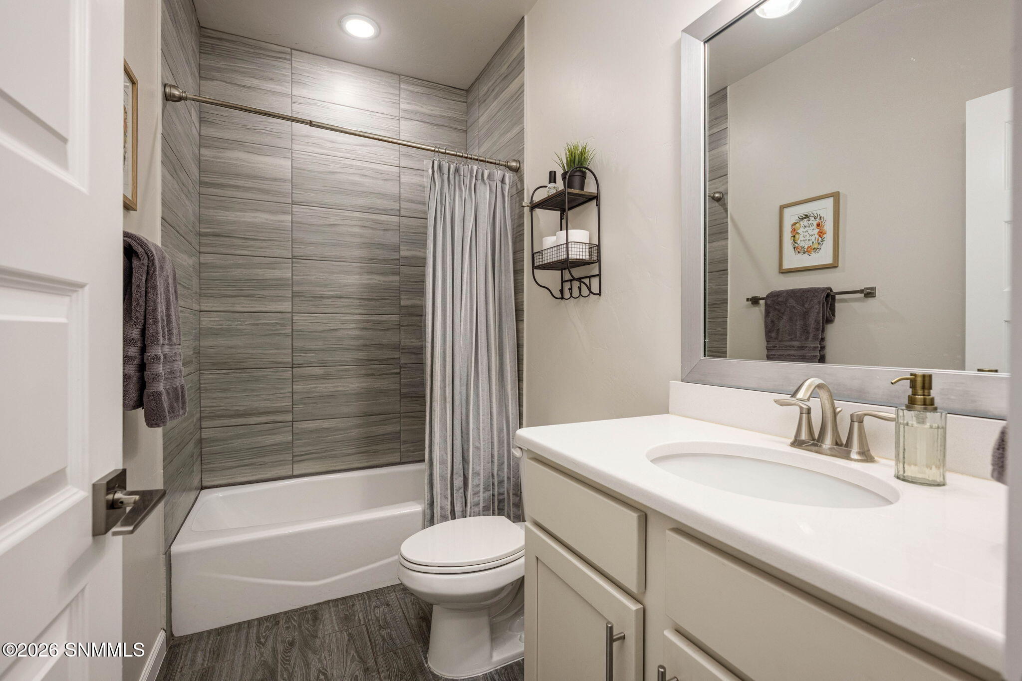 36-web-or-mls-Snappin Homes (SantaRosa37