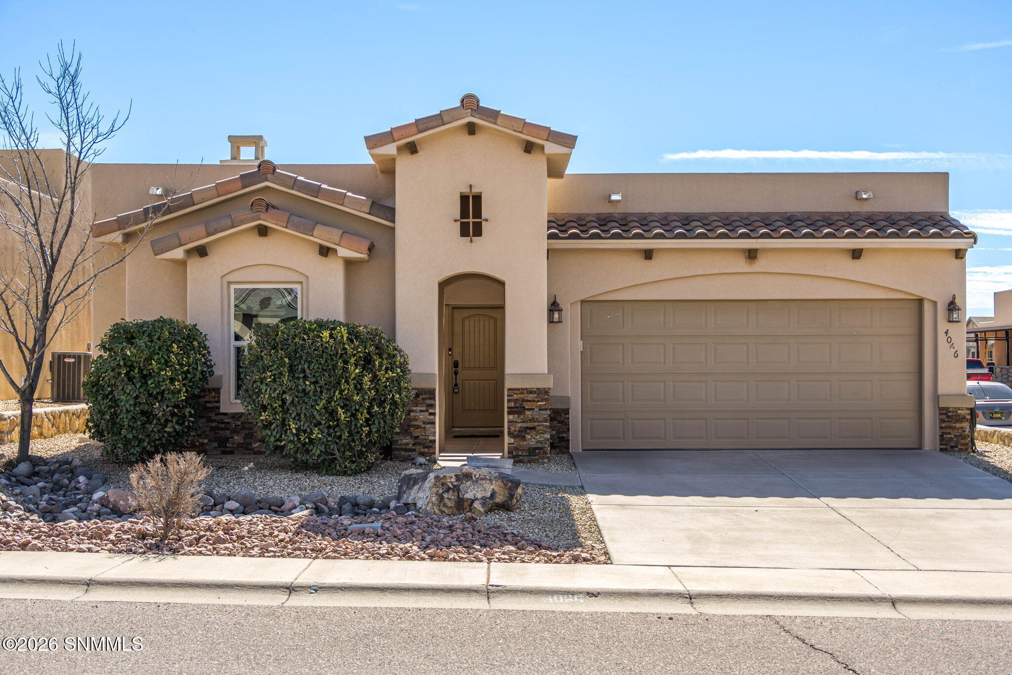 1-web-or-mls-Snappin Homes (MonteSombra4