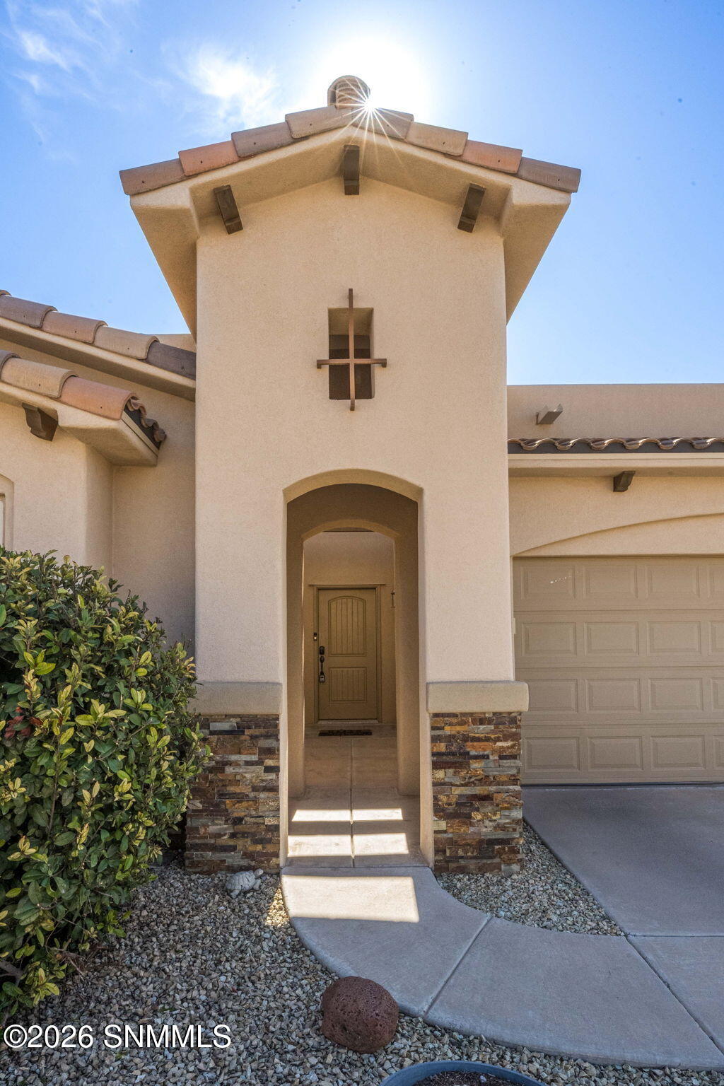 4-web-or-mls-Snappin Homes (MonteSombra4