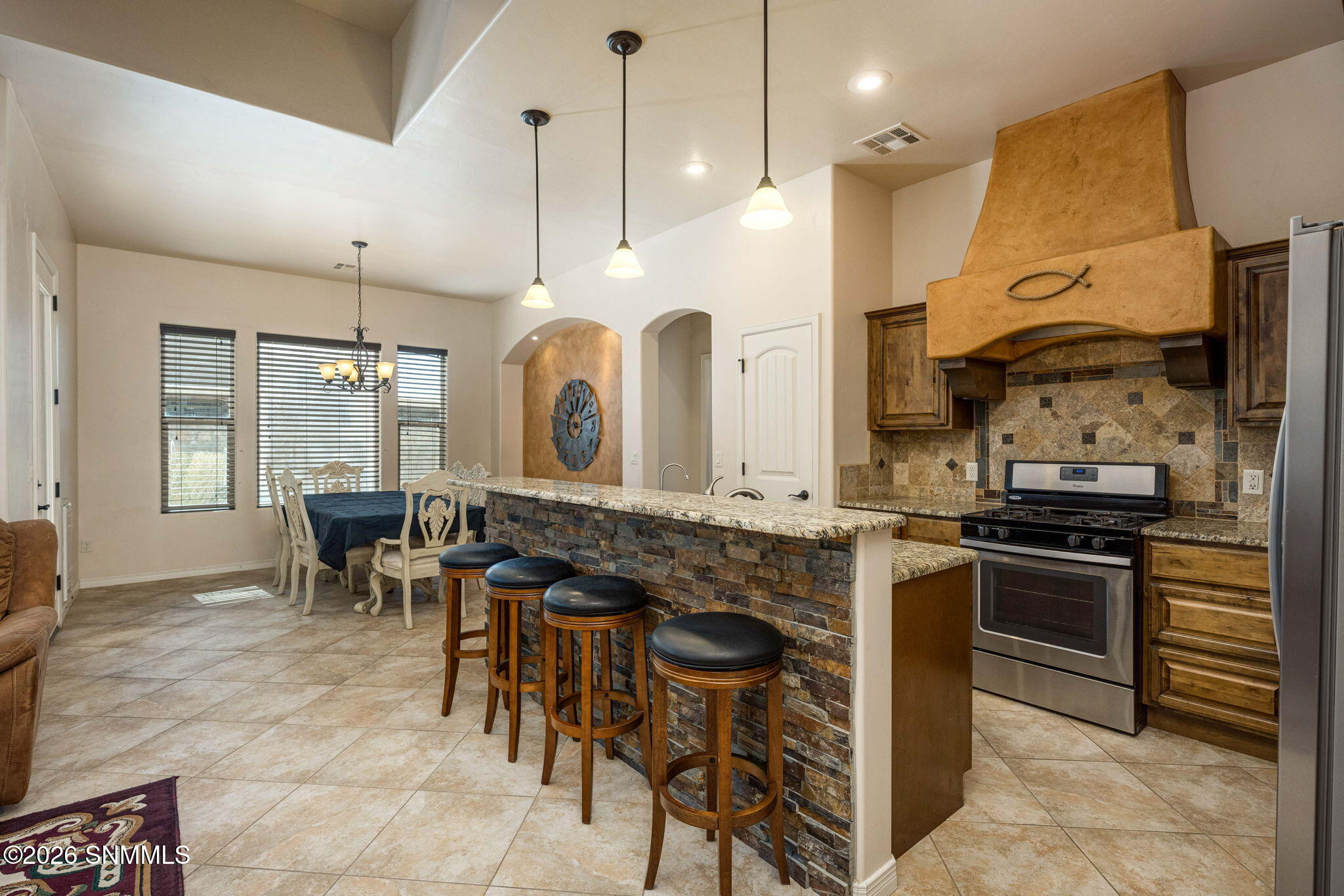 13-web-or-mls-Snappin Homes (MonteSombra