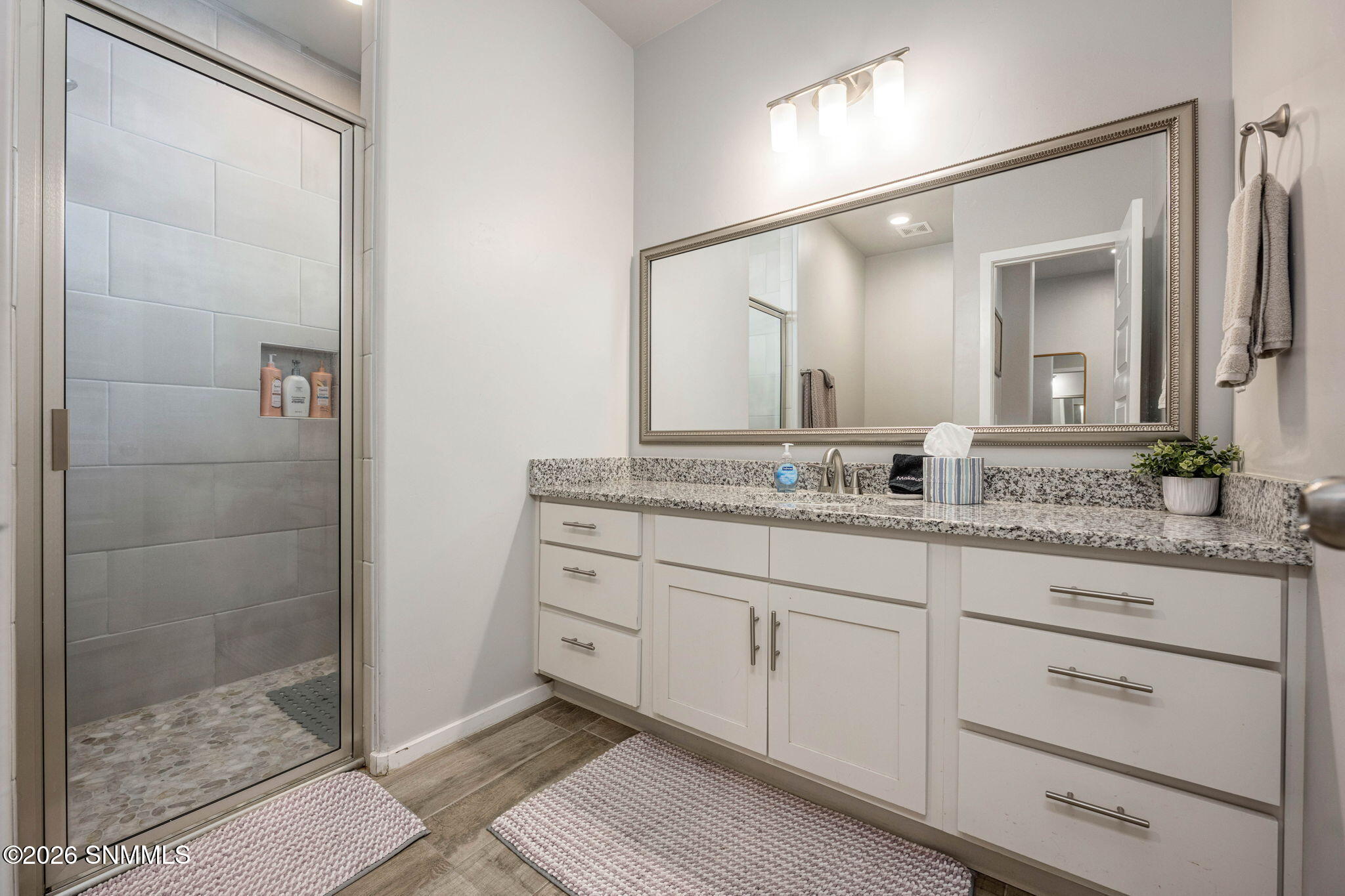 25-web-or-mls-Snappin Homes (Caspian3966