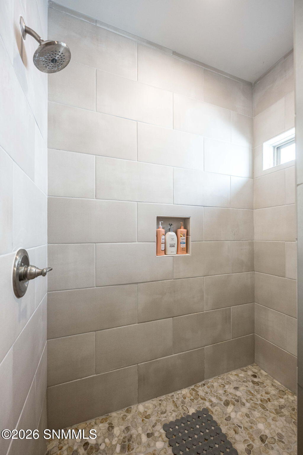 26-web-or-mls-Snappin Homes (Caspian3966