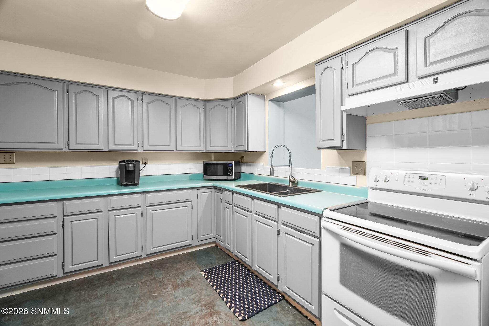 530 Linda Vista Rd-10