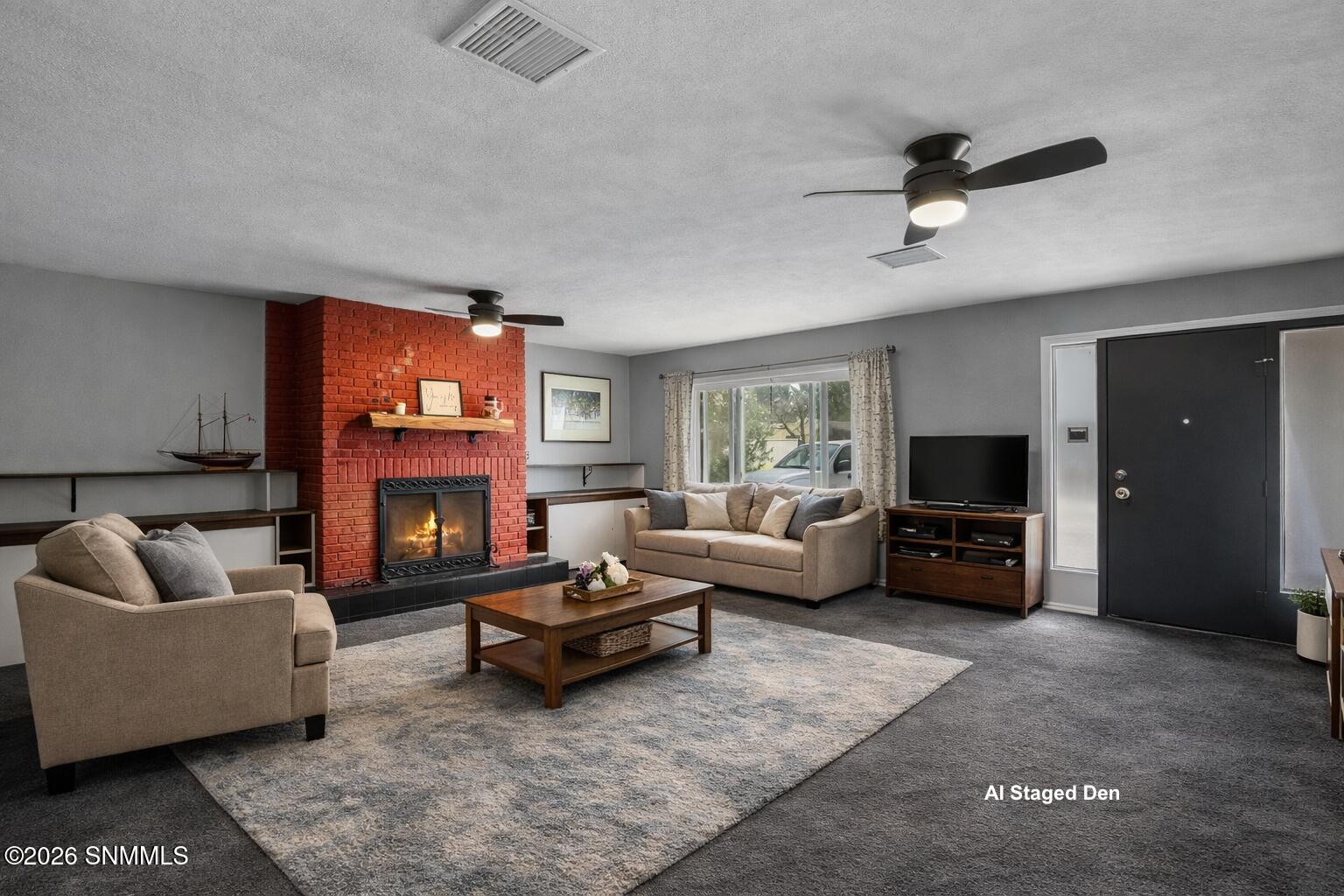 aiStagedDen2_lindaVista