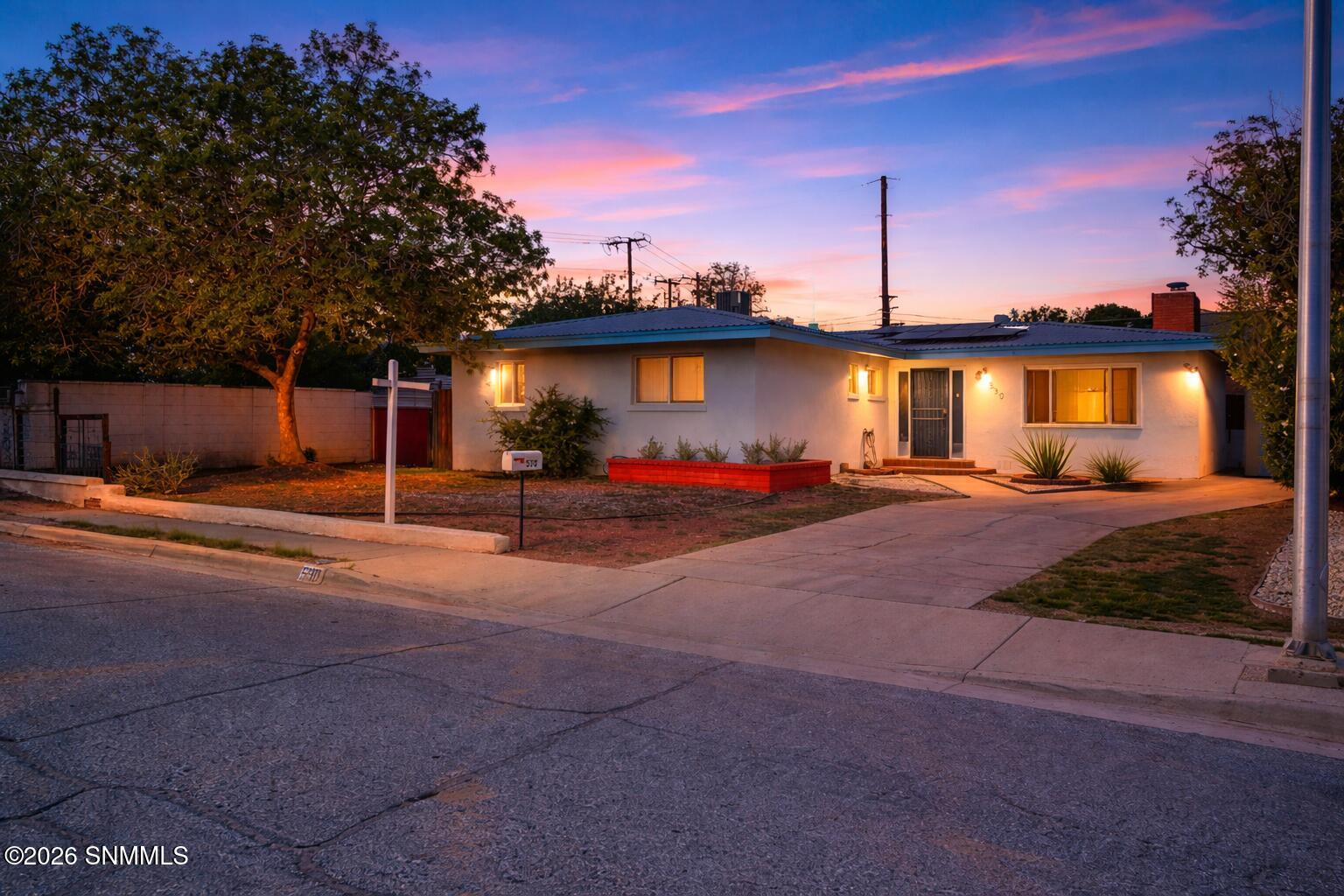 twilightStagedPrimary_lindaVista